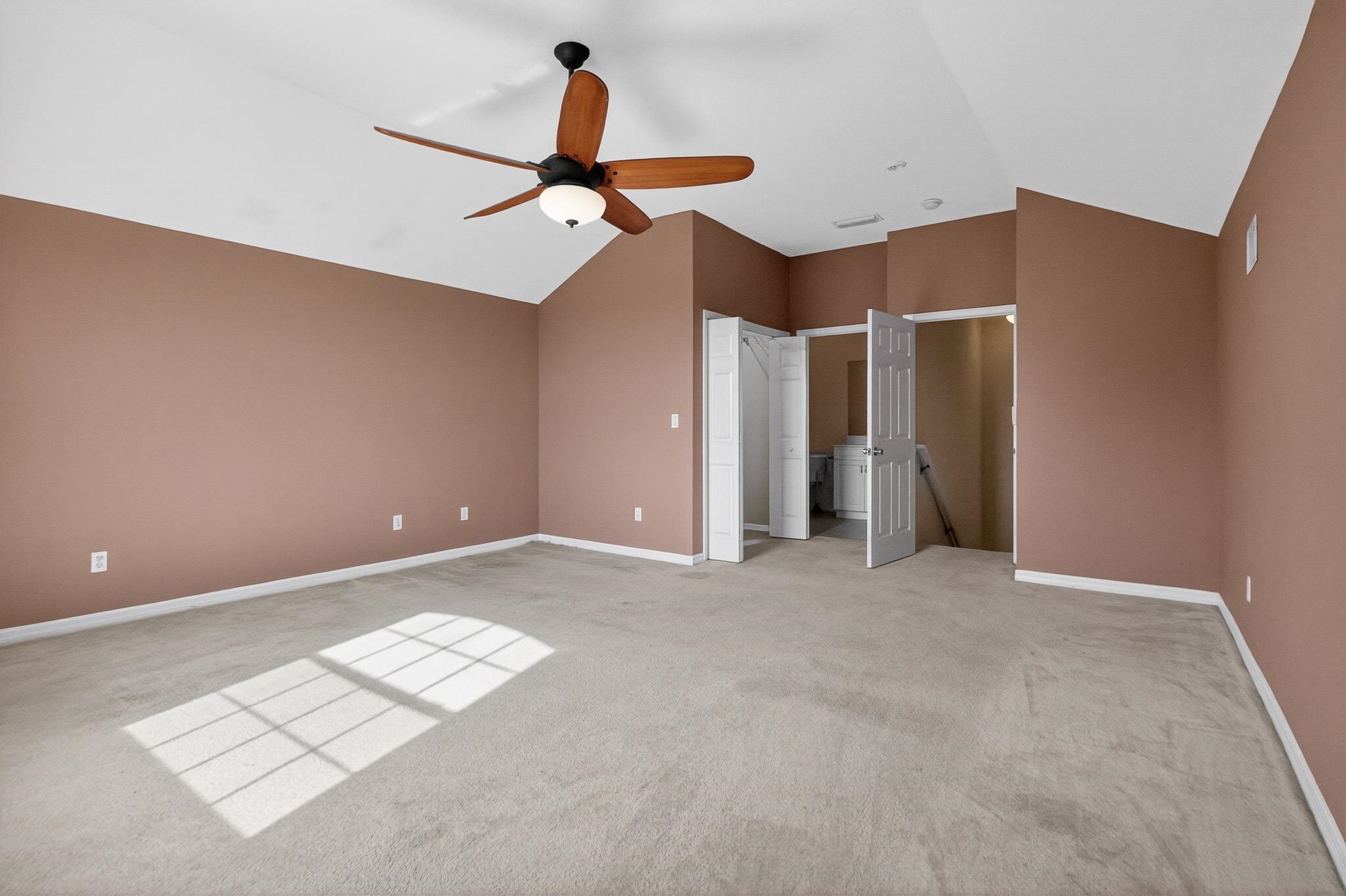 Image 26 of 50 For 18 Lewiston Ct