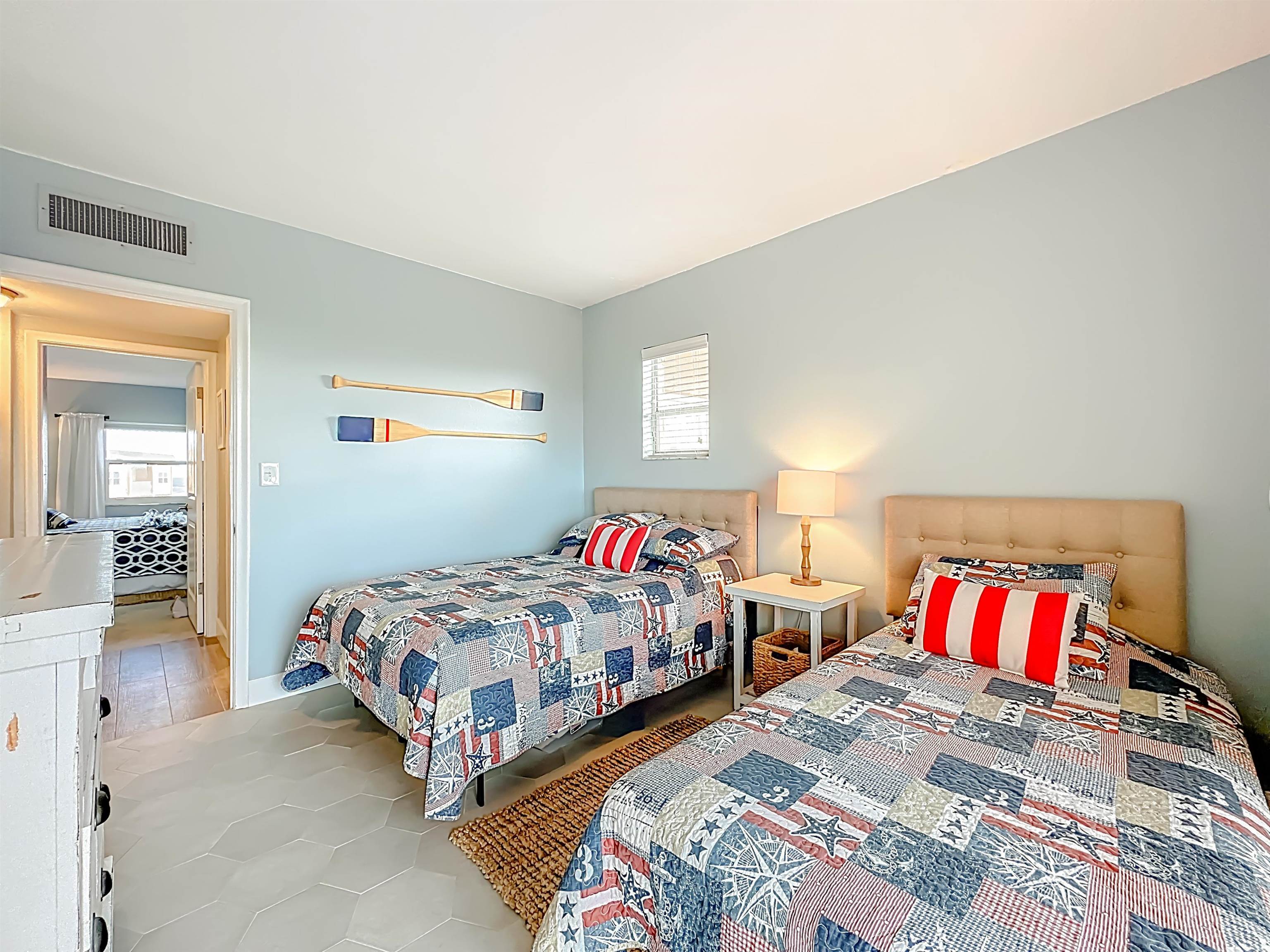 Image 21 of 35 For 5930 A1a South Unit 9e