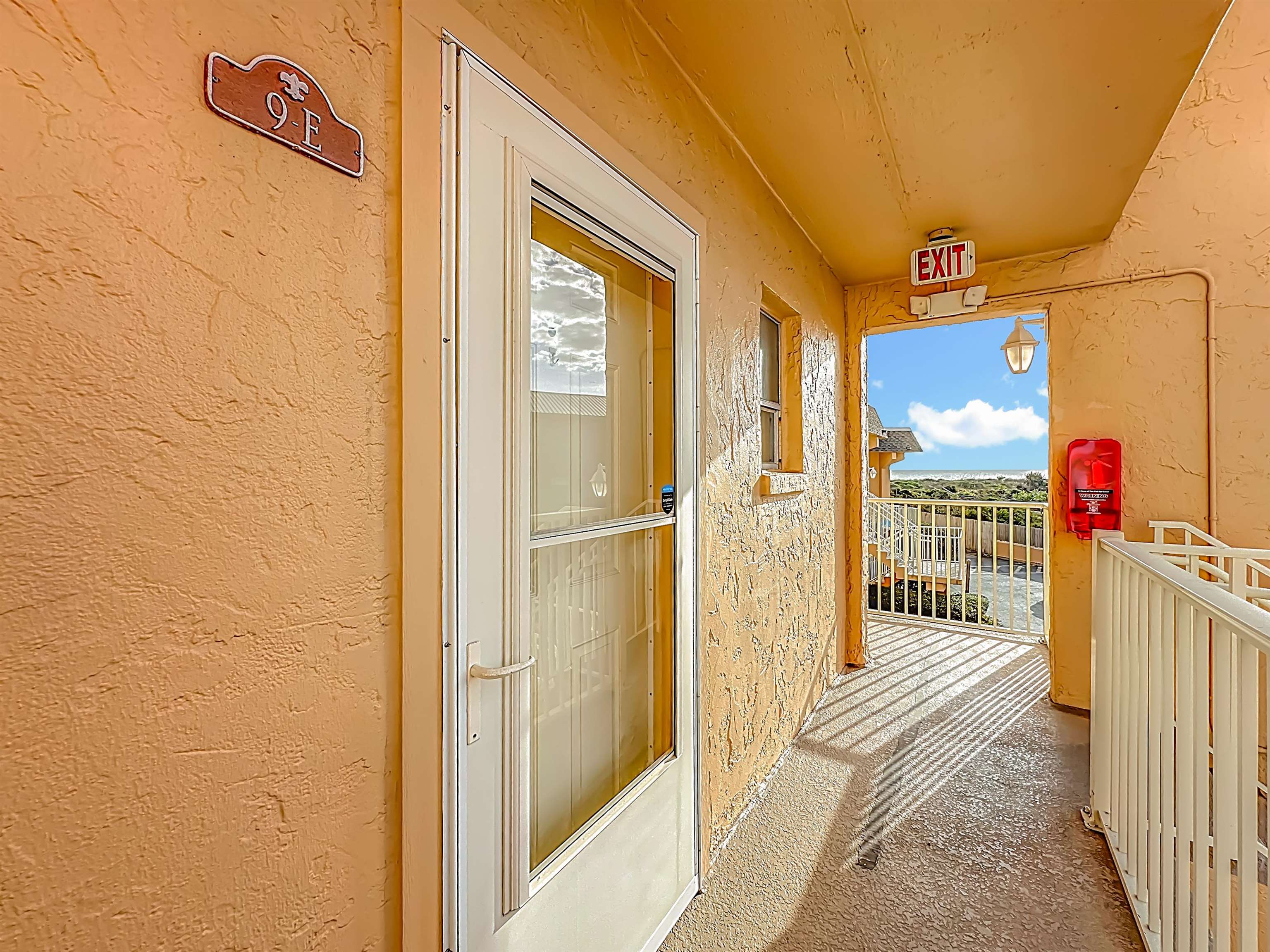 Image 6 of 35 For 5930 A1a South Unit 9e