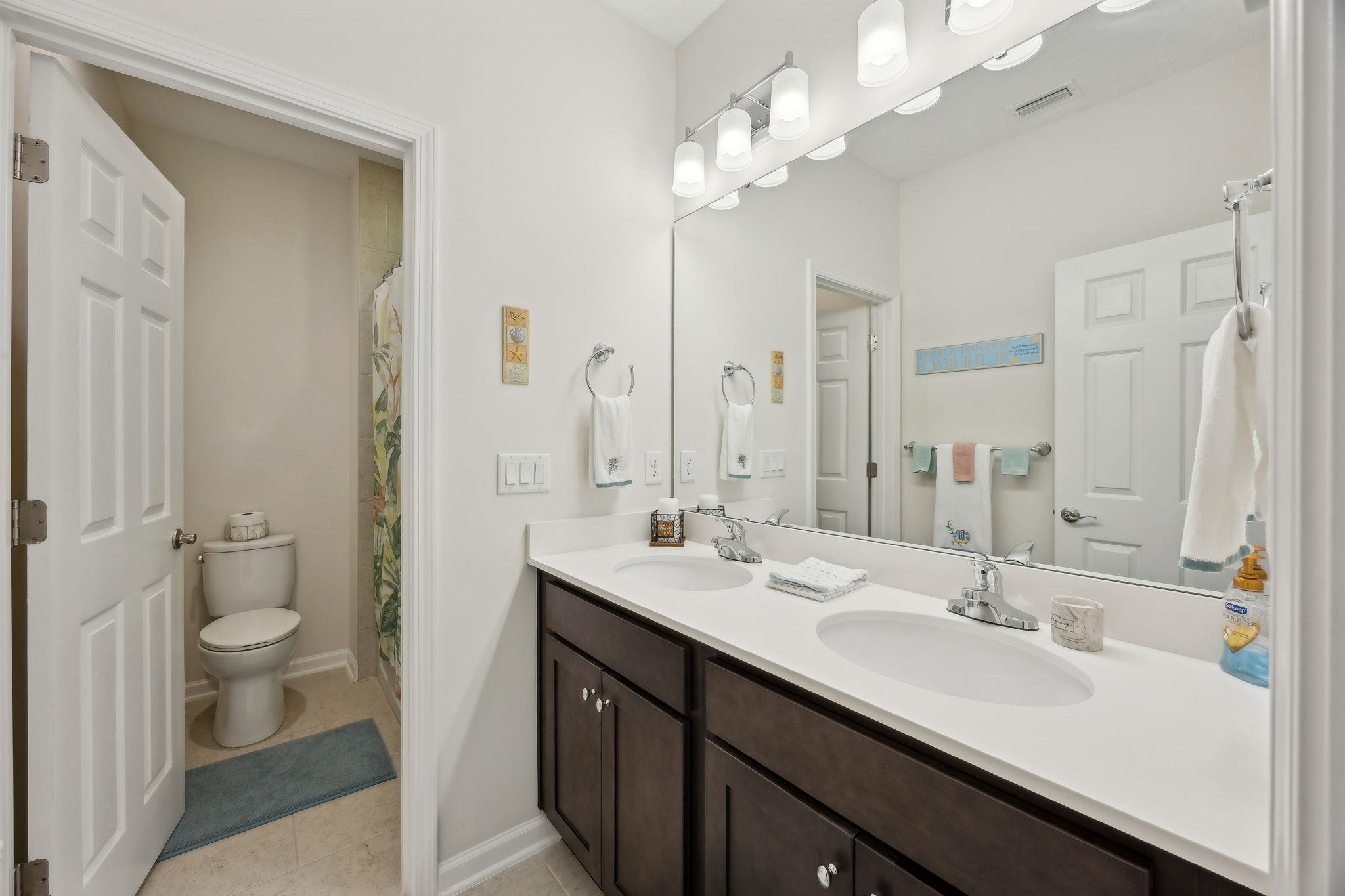 Image 36 of 53 For 244 Caretta Cir