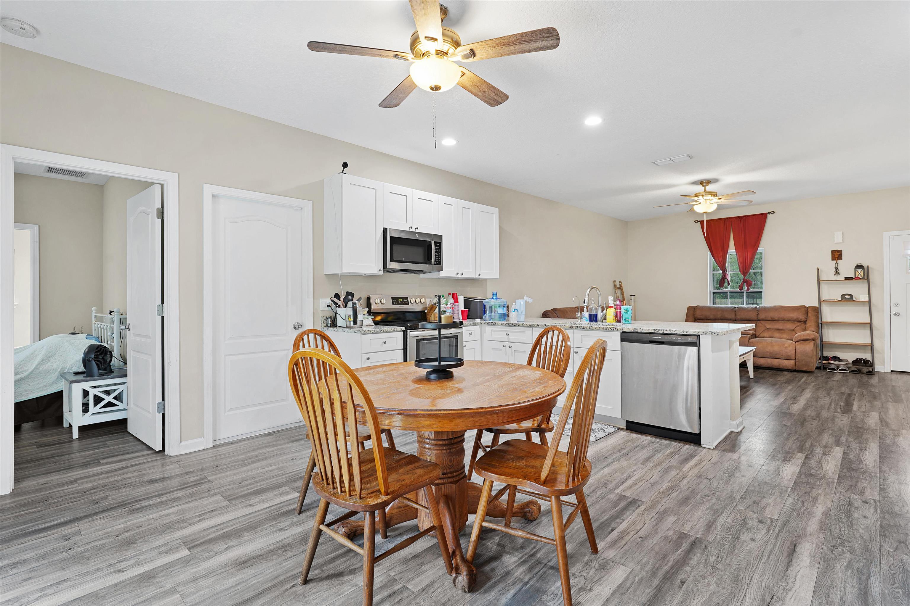 Image 13 of 29 For 4705 Melanie St