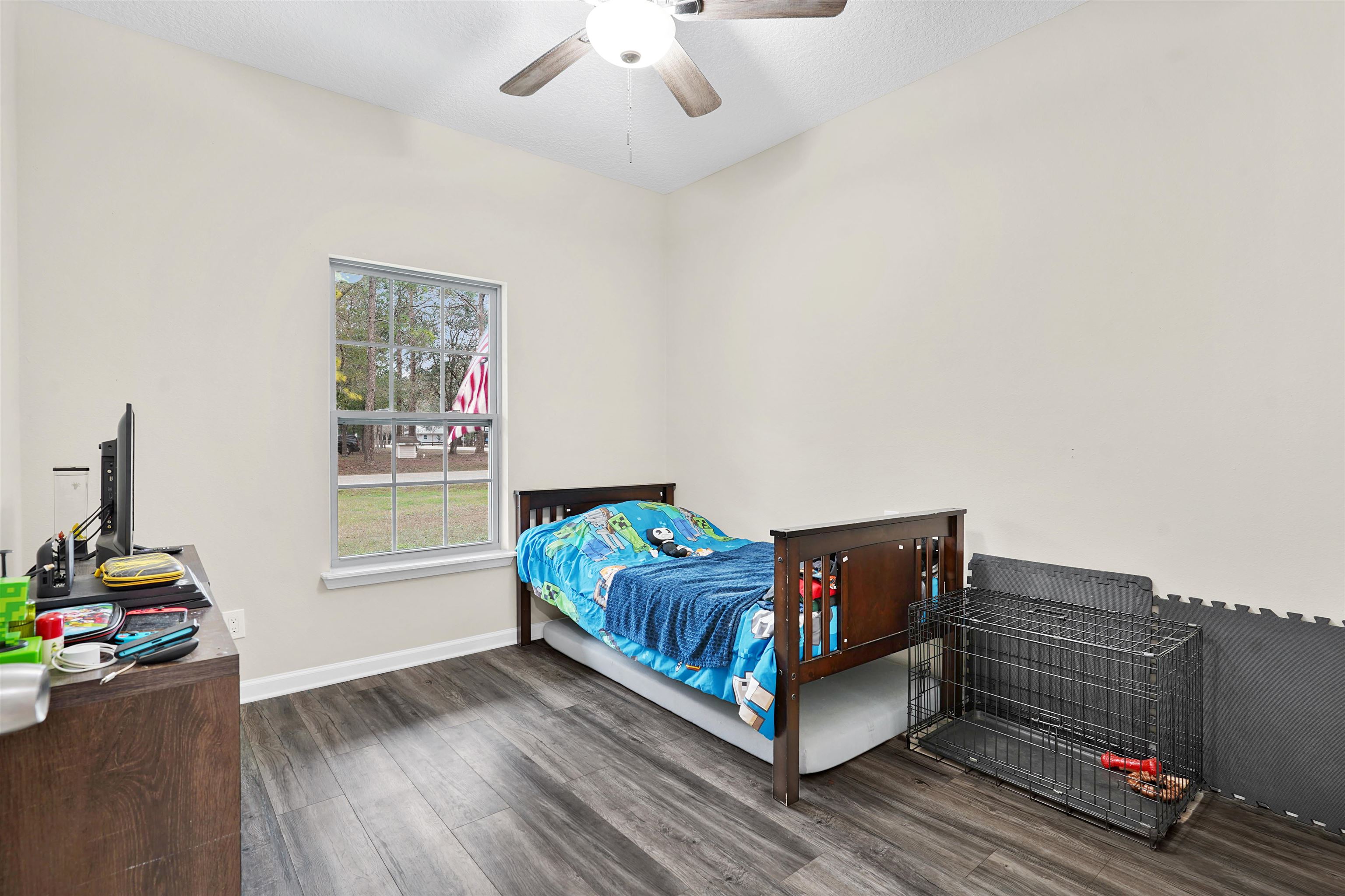 Image 18 of 29 For 4705 Melanie St