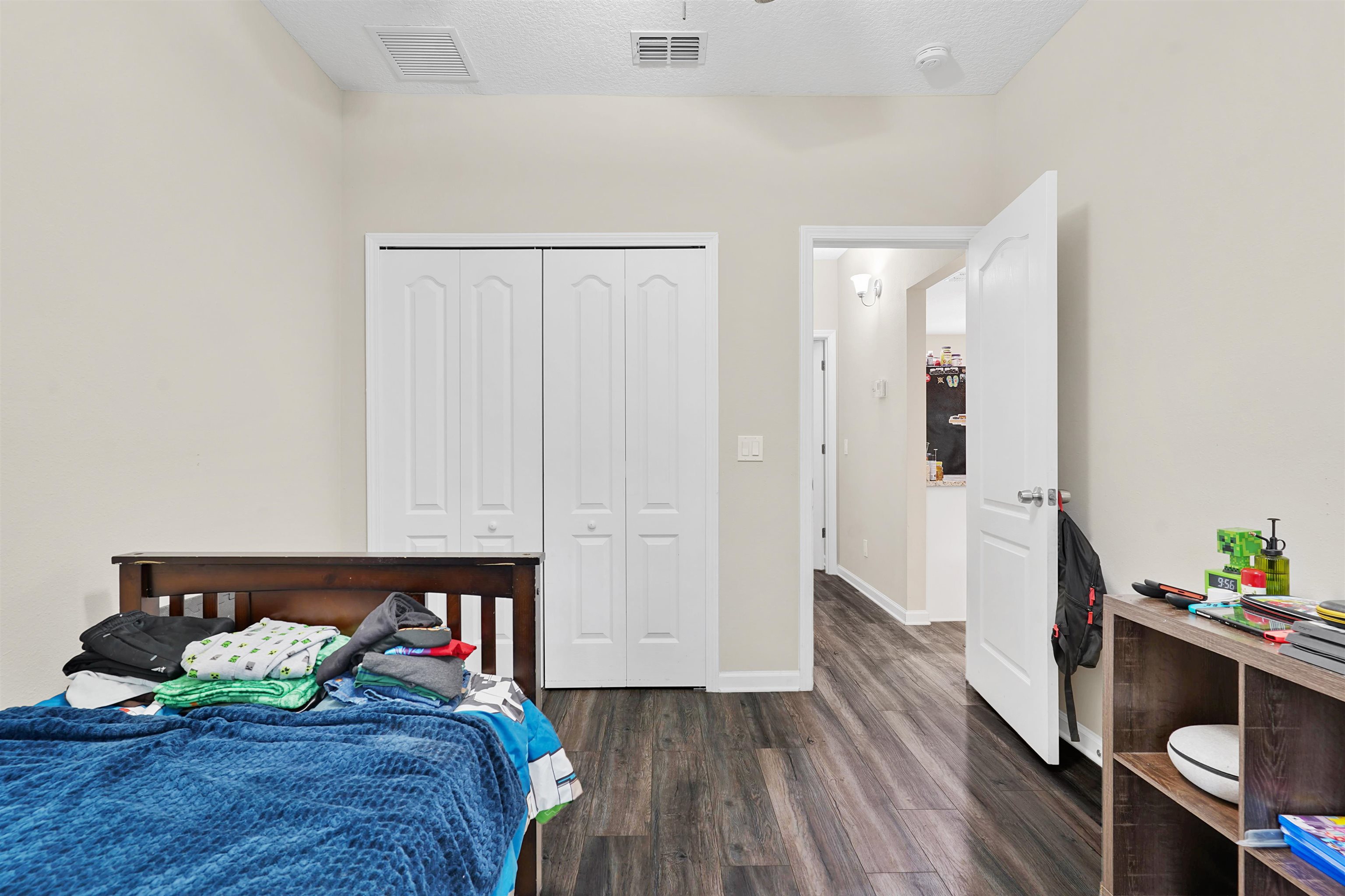 Image 19 of 29 For 4705 Melanie St