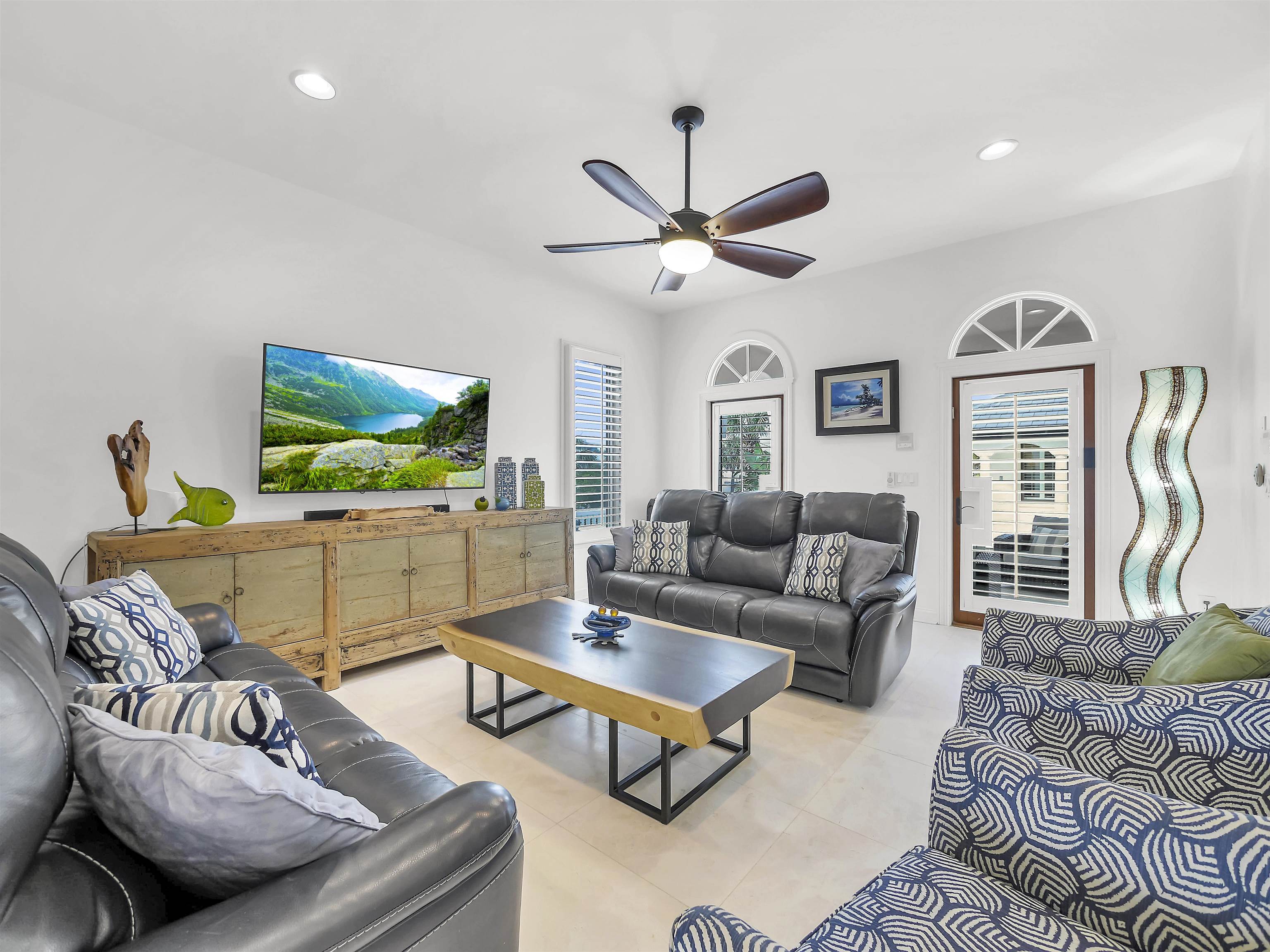 Image 10 of 64 For 5201 Medoras Ave