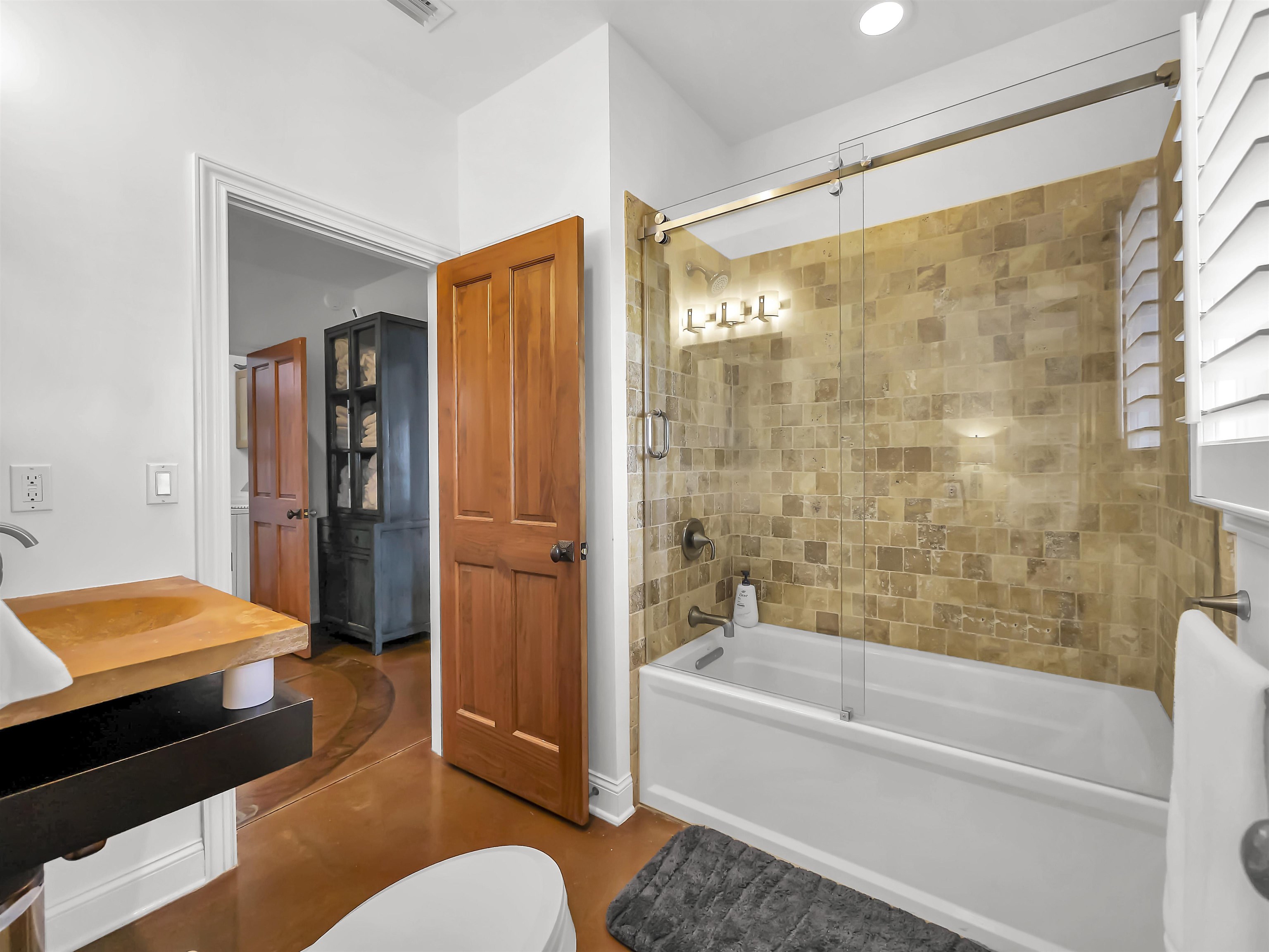 Image 38 of 64 For 5201 Medoras Ave