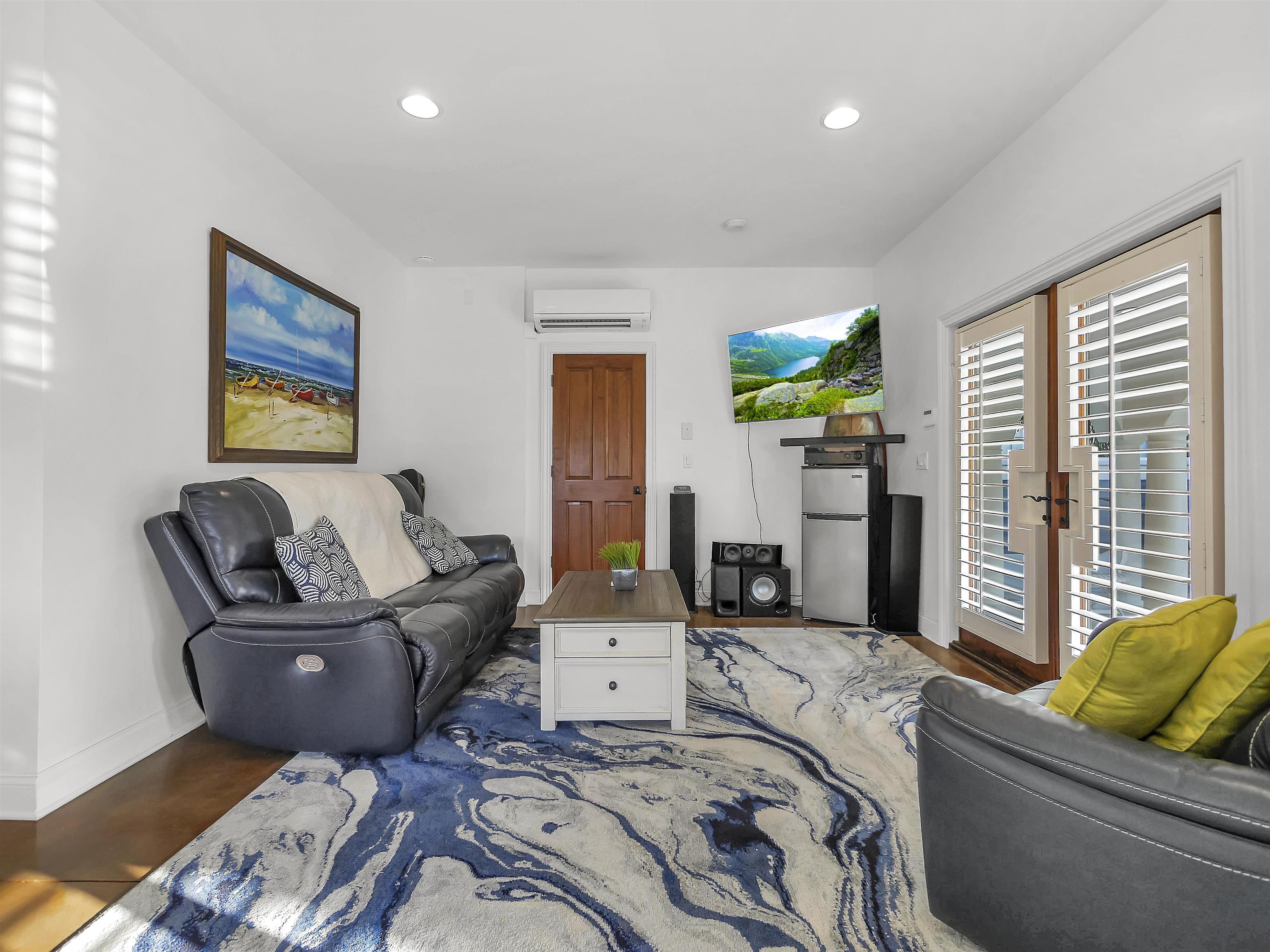 Image 42 of 64 For 5201 Medoras Ave