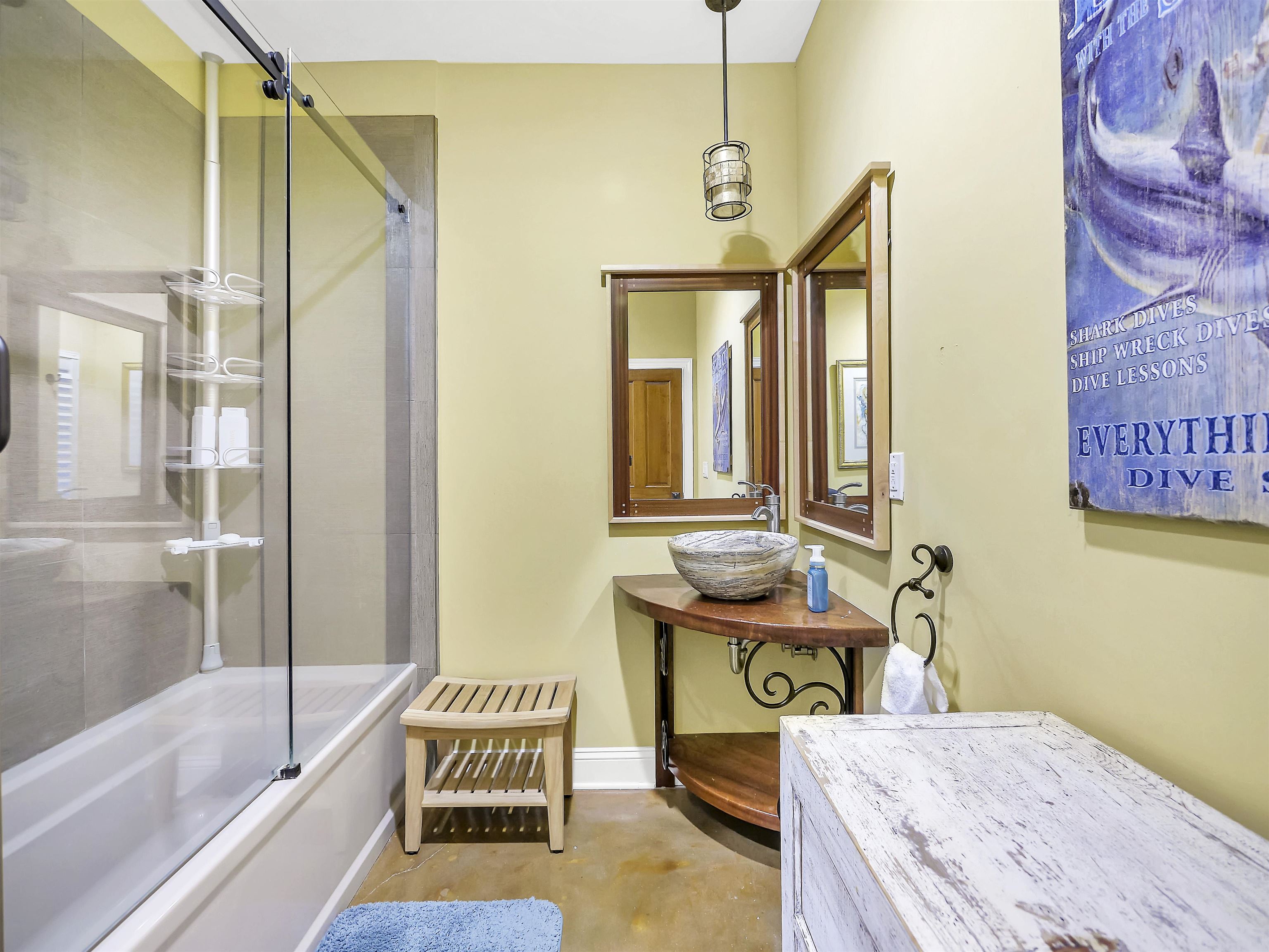 Image 45 of 64 For 5201 Medoras Ave