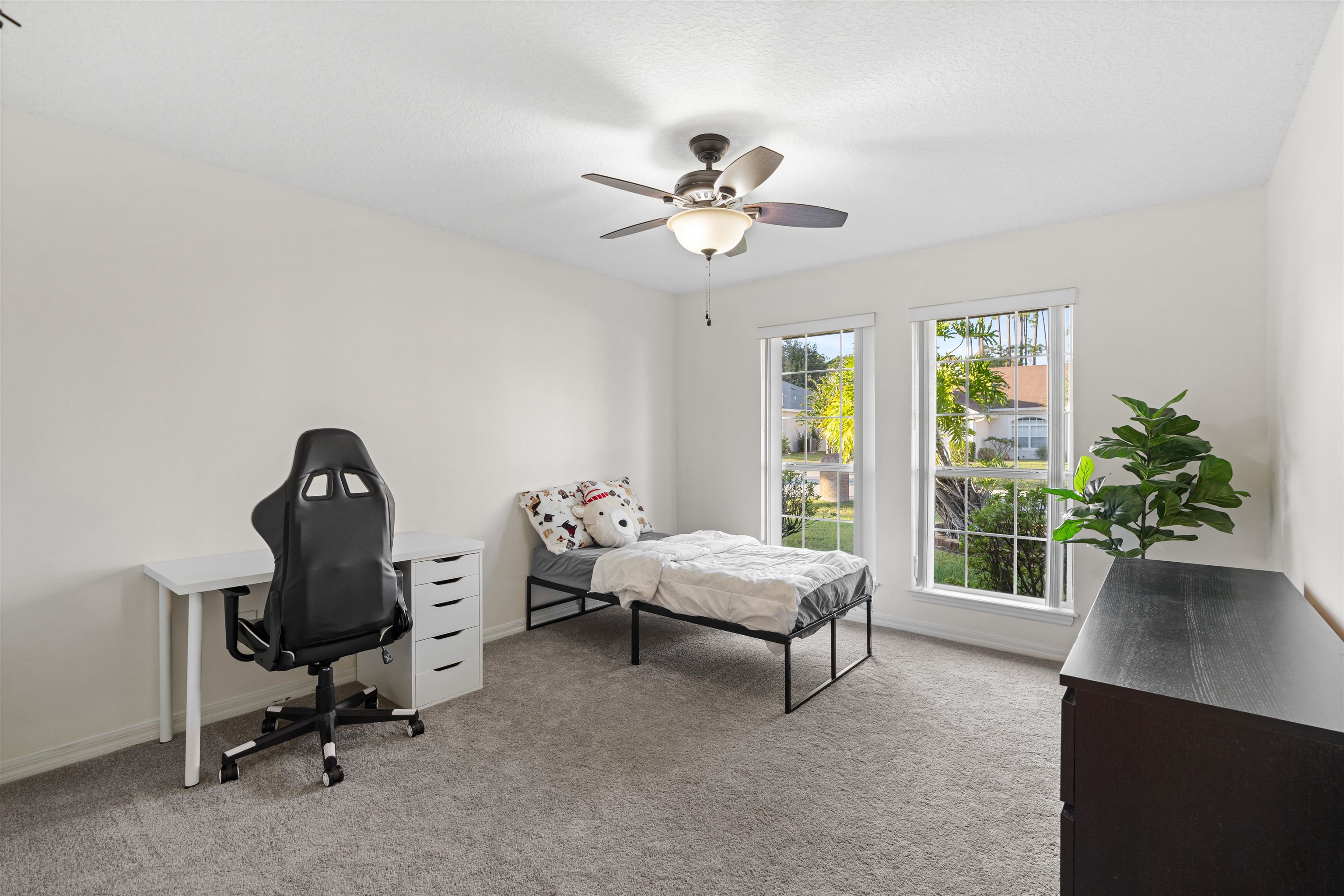 Image 25 of 35 For 11 Essington Ln