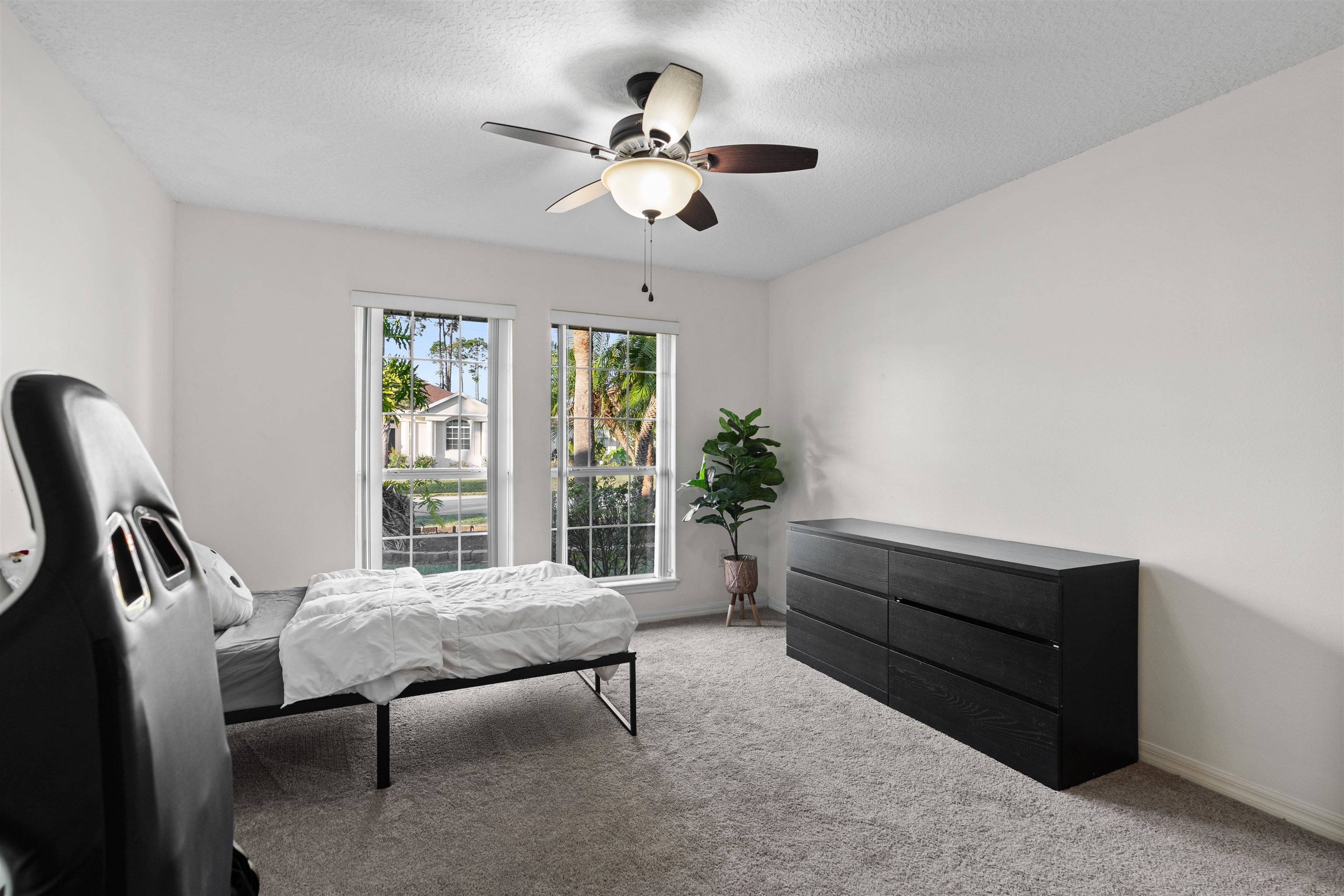 Image 26 of 35 For 11 Essington Ln