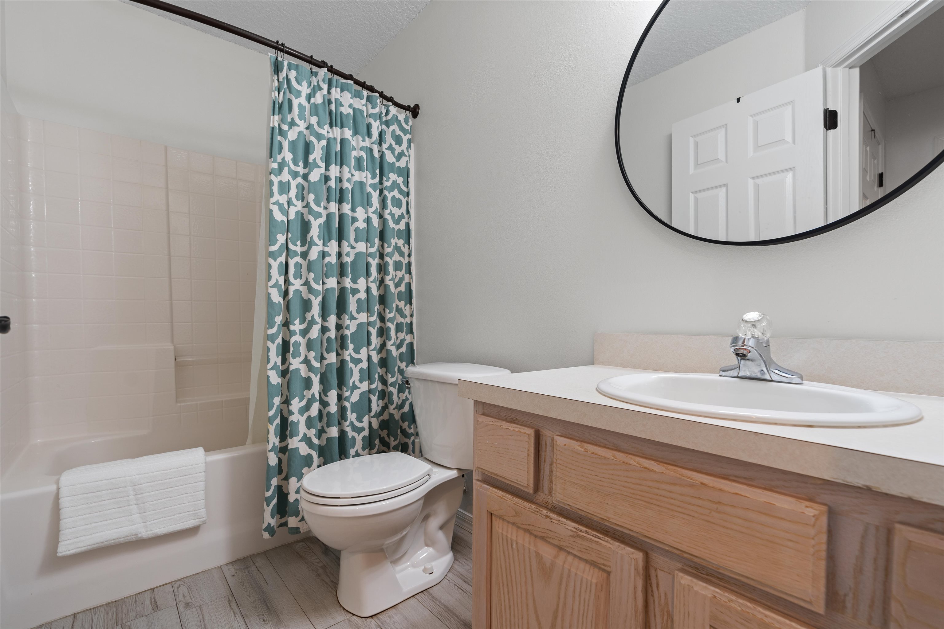 Image 27 of 35 For 11 Essington Ln