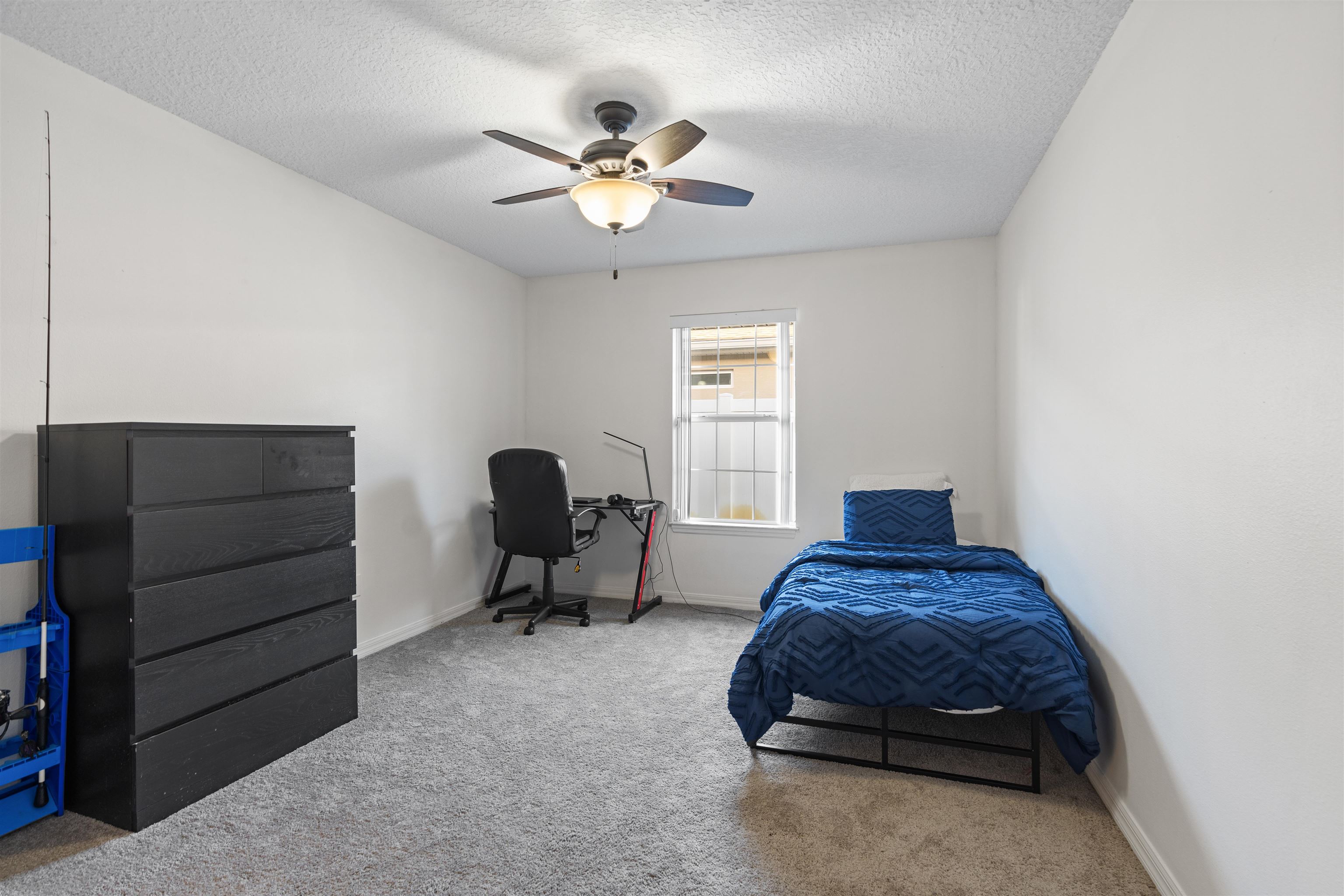 Image 30 of 35 For 11 Essington Ln