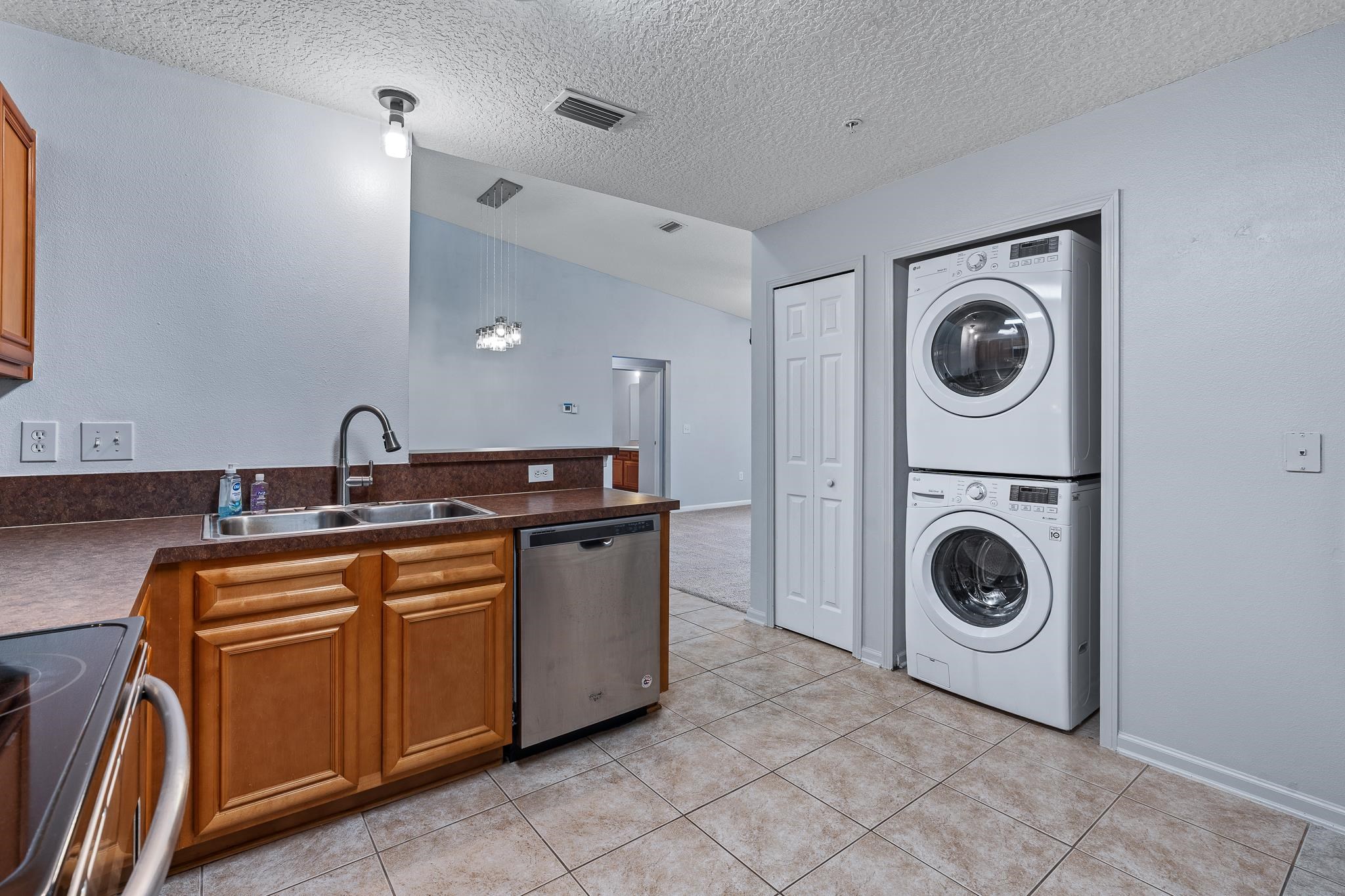 Image 11 of 32 For 2784 Golden Lake Loop