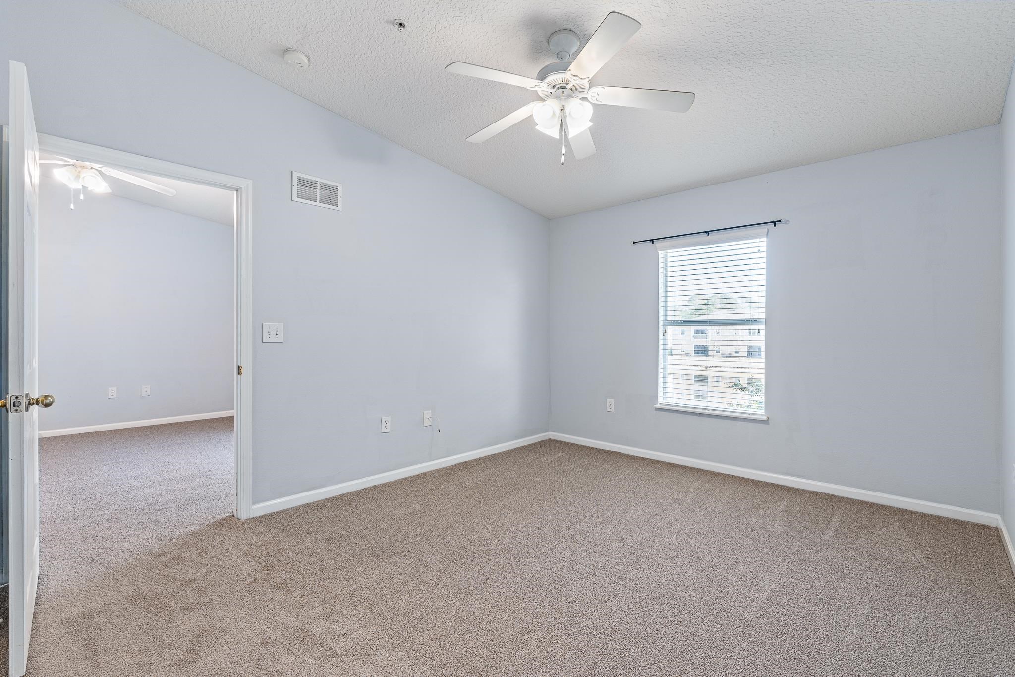 Image 16 of 32 For 2784 Golden Lake Loop