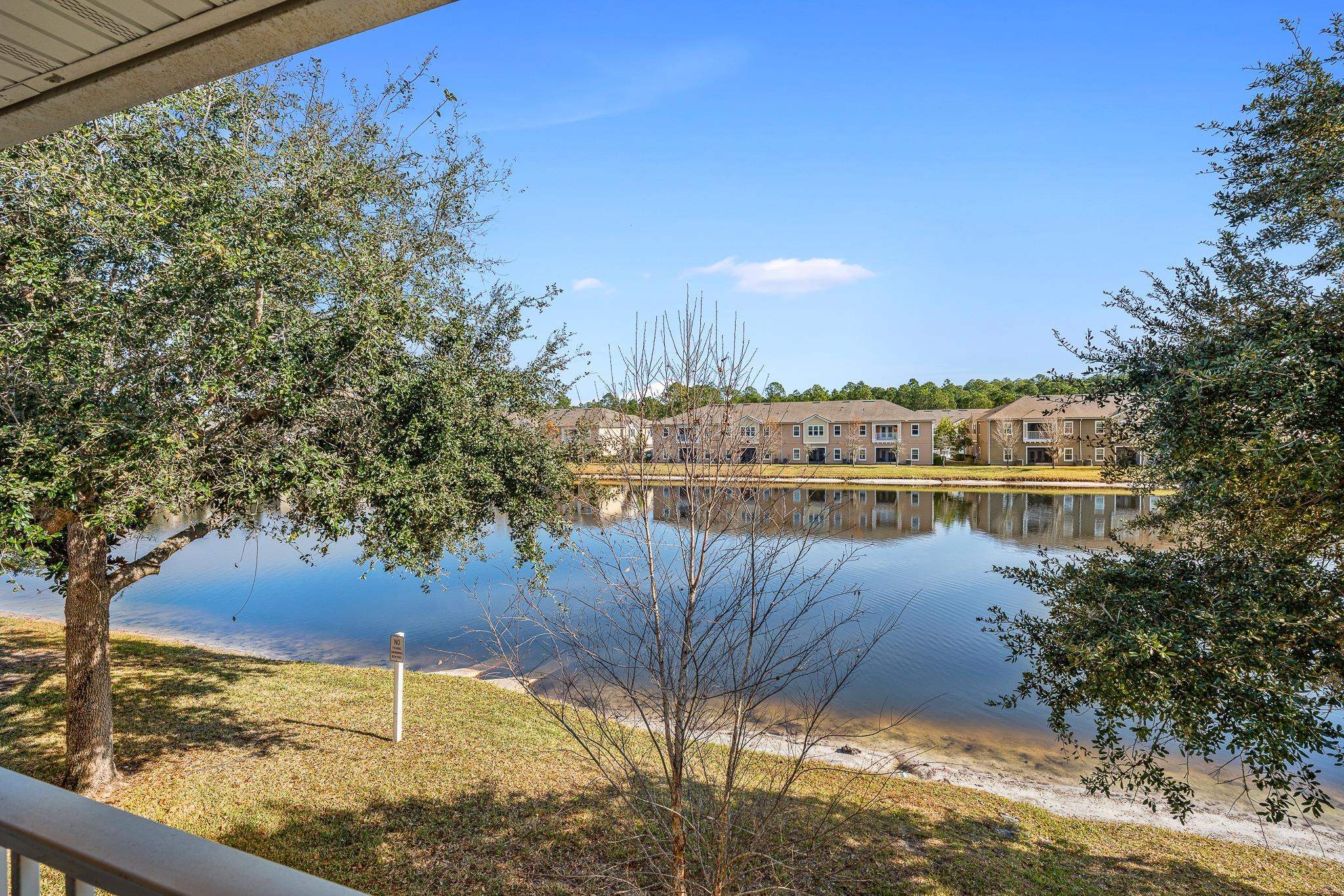 Image 2 of 32 For 2784 Golden Lake Loop