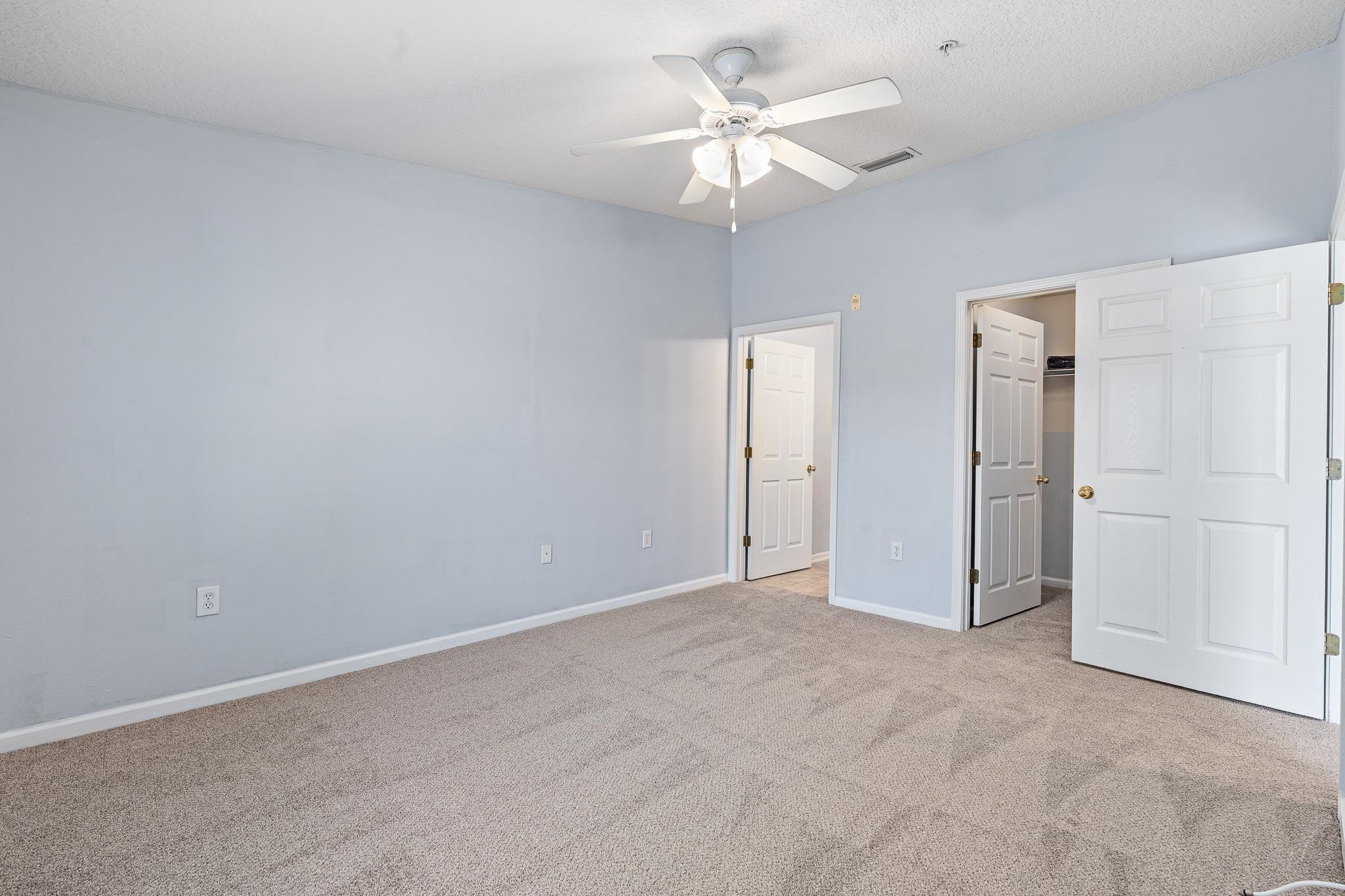 Image 20 of 32 For 2784 Golden Lake Loop