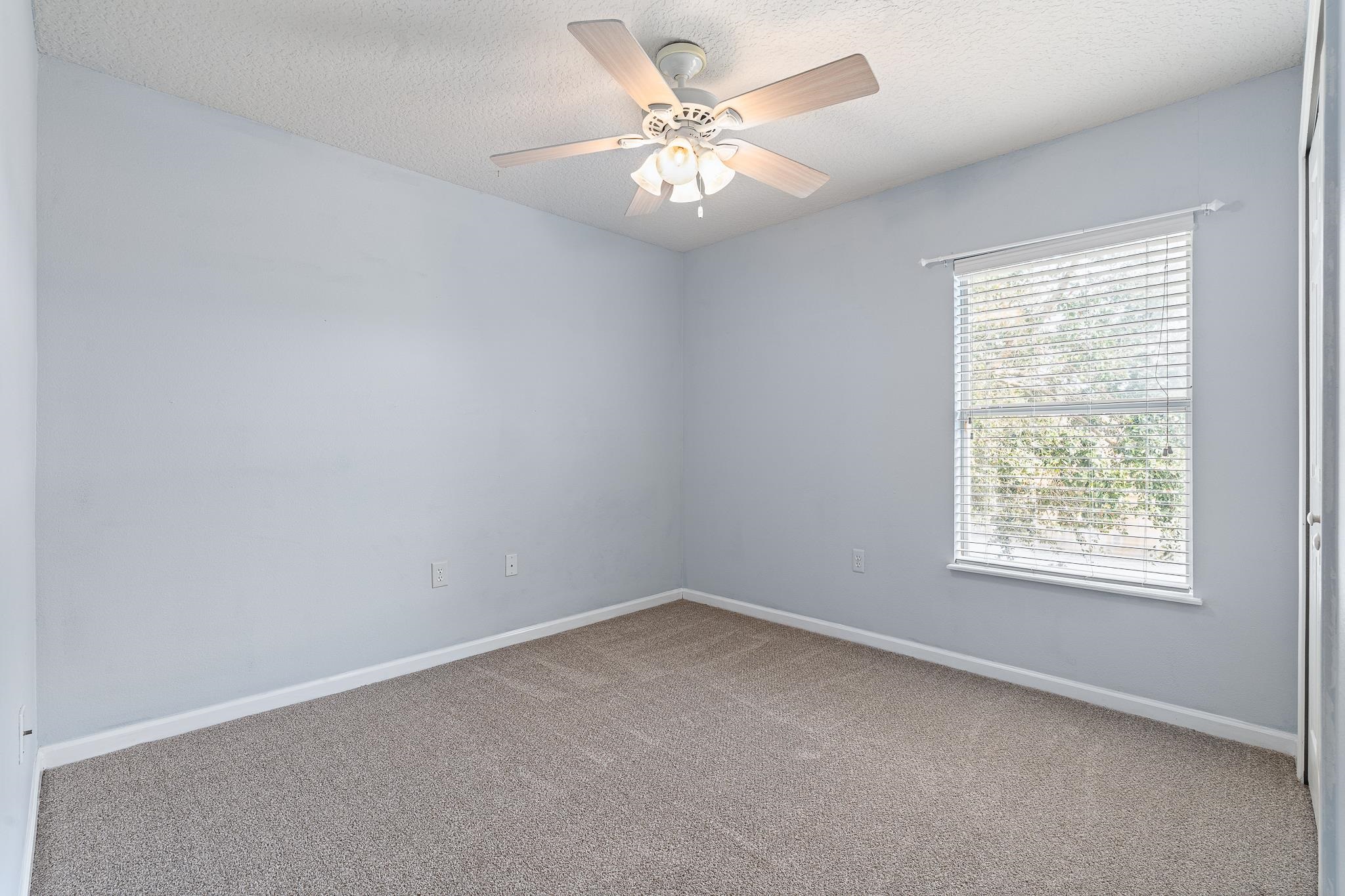 Image 22 of 32 For 2784 Golden Lake Loop