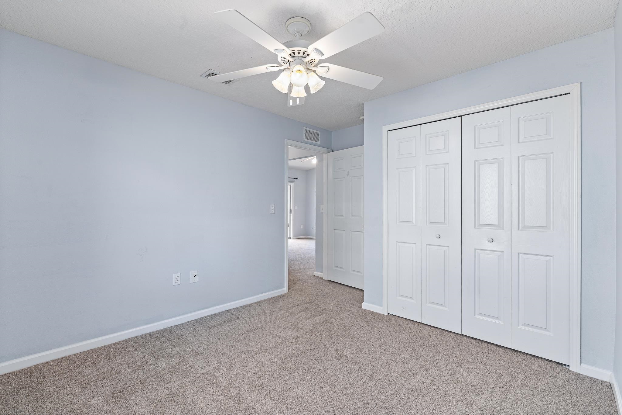 Image 23 of 32 For 2784 Golden Lake Loop