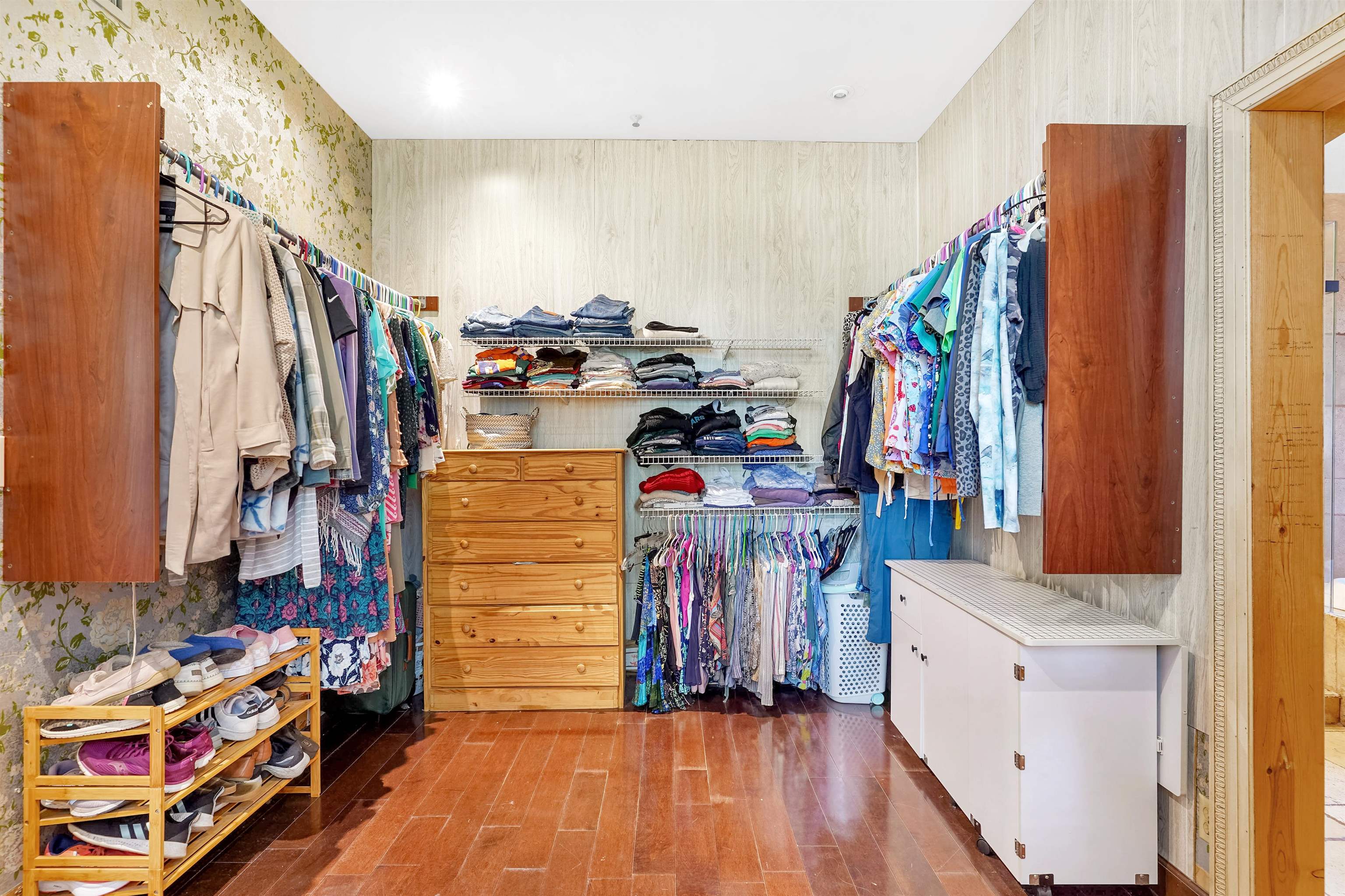 Image 24 of 47 For 40 Willow Drive