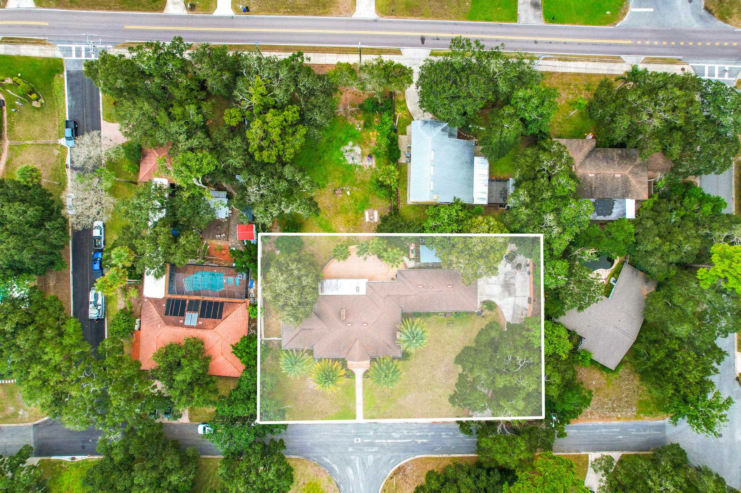 Image 5 of 47 For 40 Willow Drive