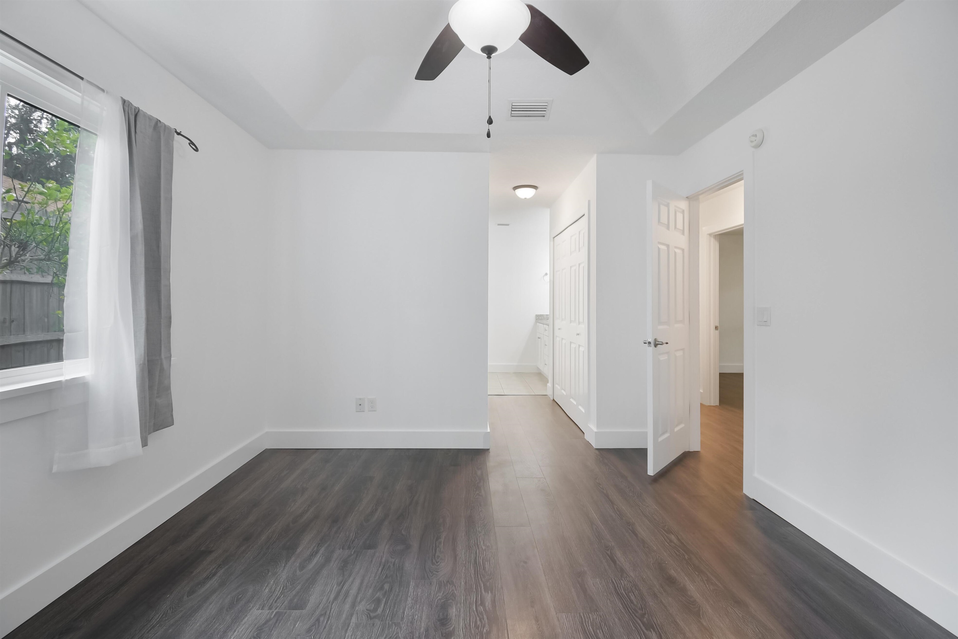 Image 12 of 36 For 497 Pyrus St