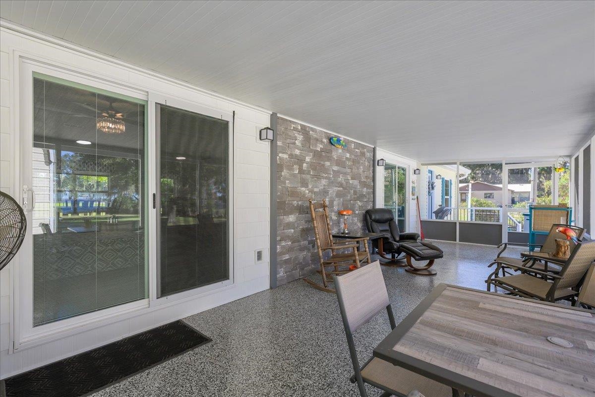 Image 12 of 45 For 116 Crescent Lake Shore Dr