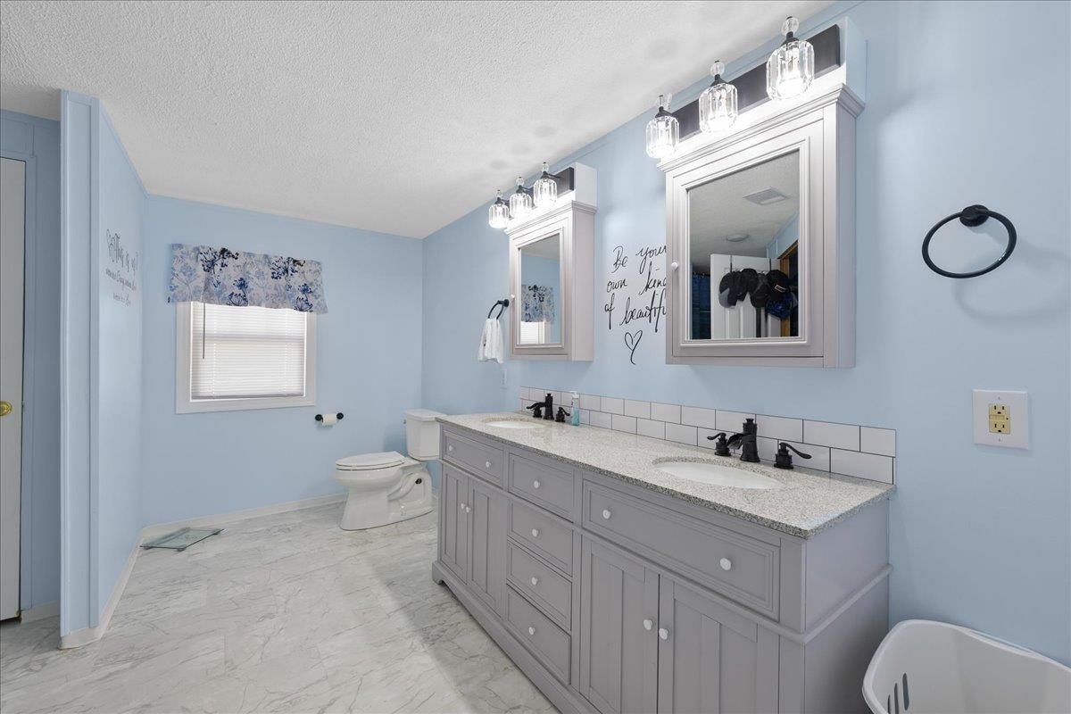 Image 31 of 45 For 116 Crescent Lake Shore Dr