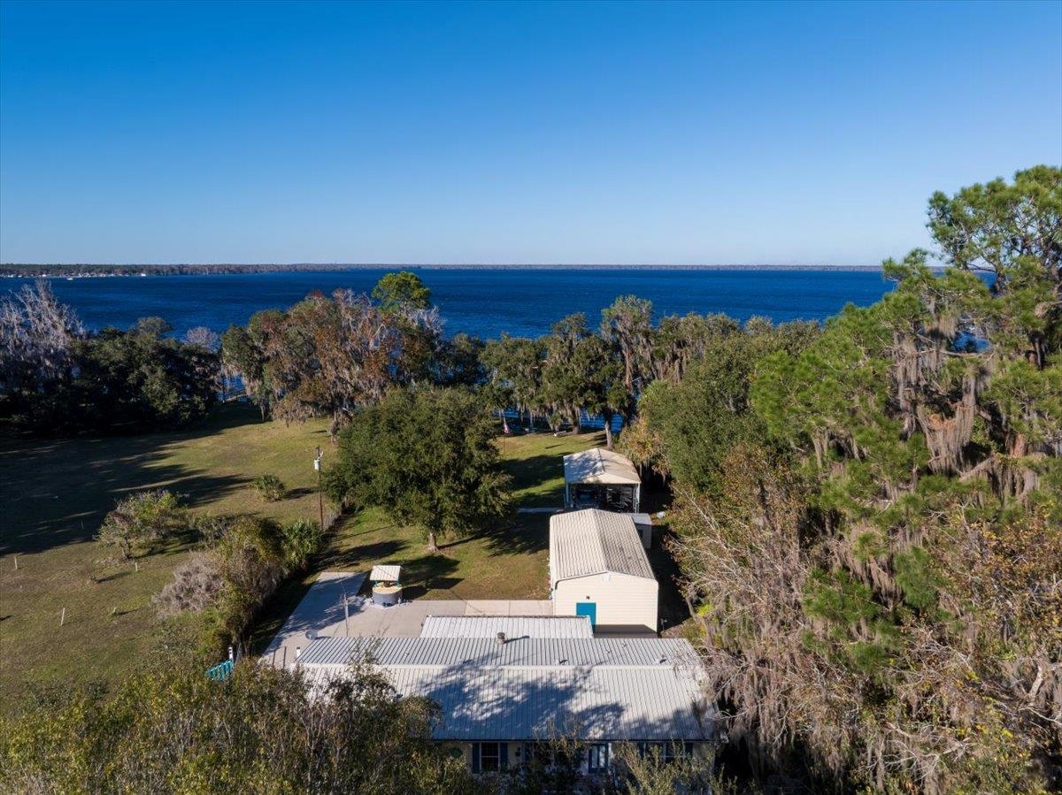 Image 34 of 45 For 116 Crescent Lake Shore Dr