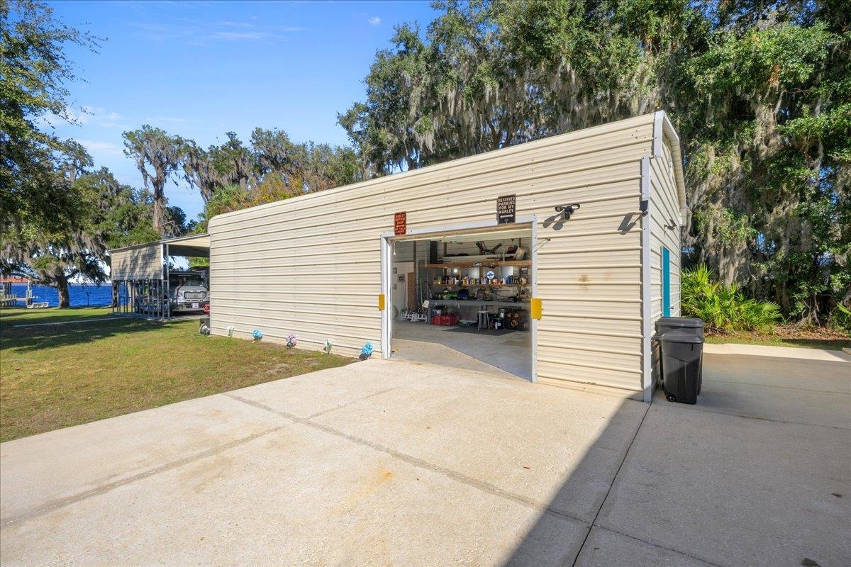 Image 8 of 45 For 116 Crescent Lake Shore Dr