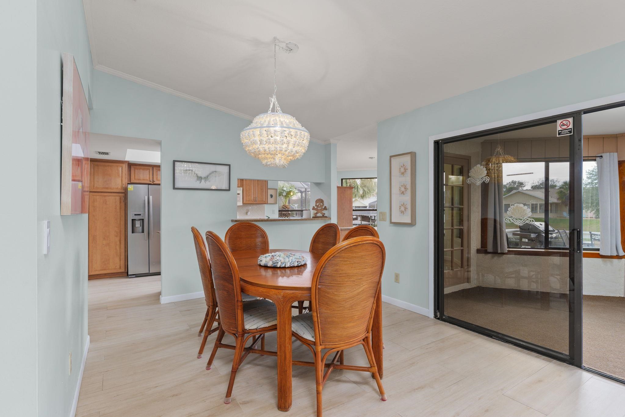 Image 13 of 39 For 25 Cottagegate Court