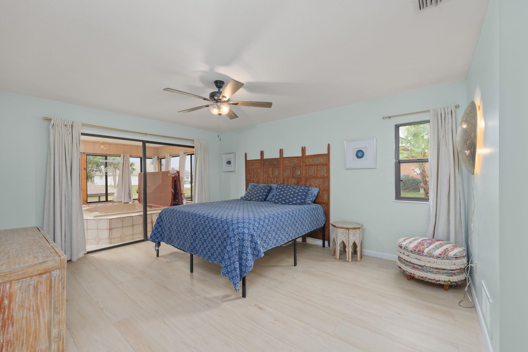 Image 24 of 39 For 25 Cottagegate Court