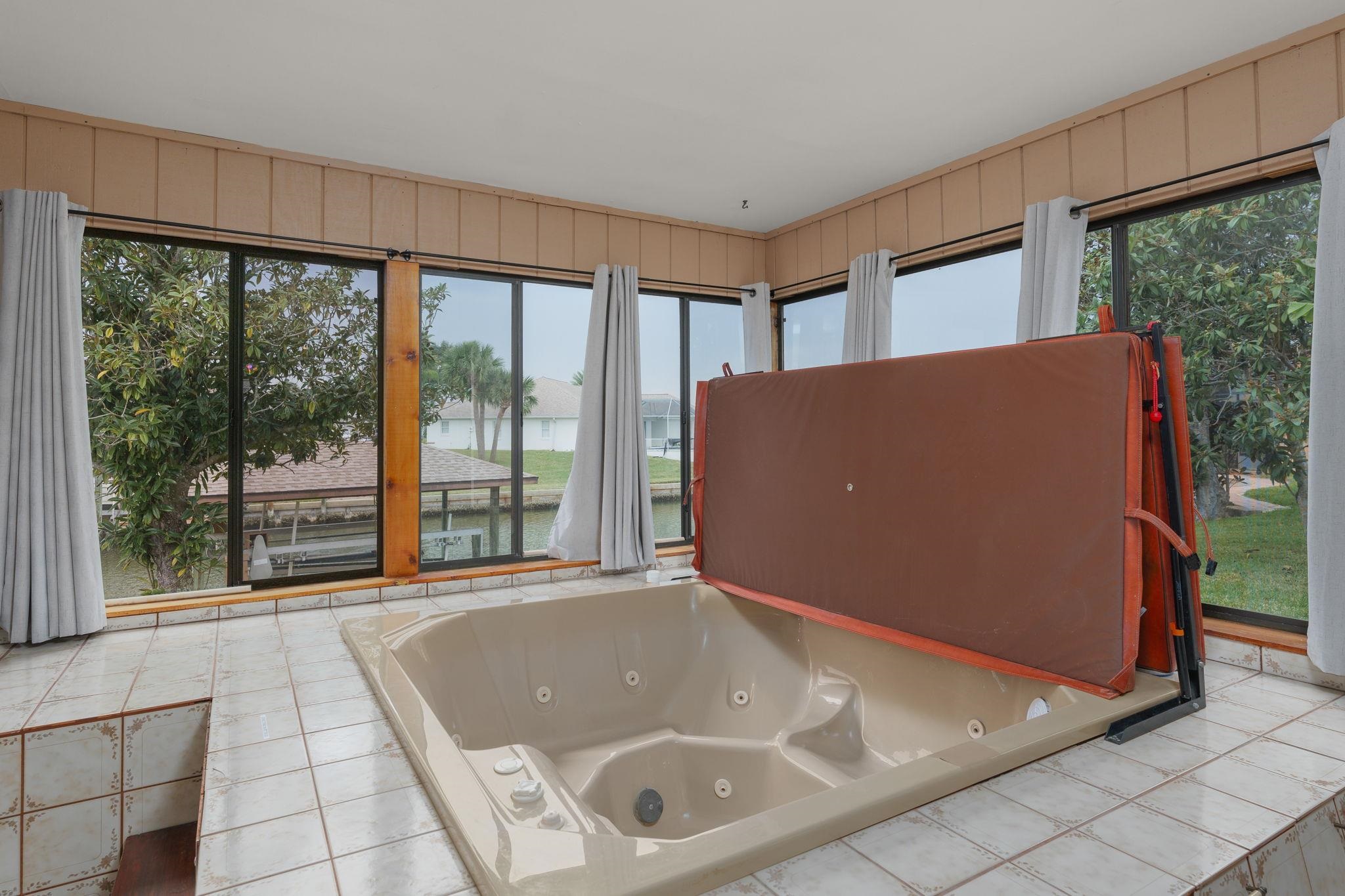 Image 33 of 39 For 25 Cottagegate Court