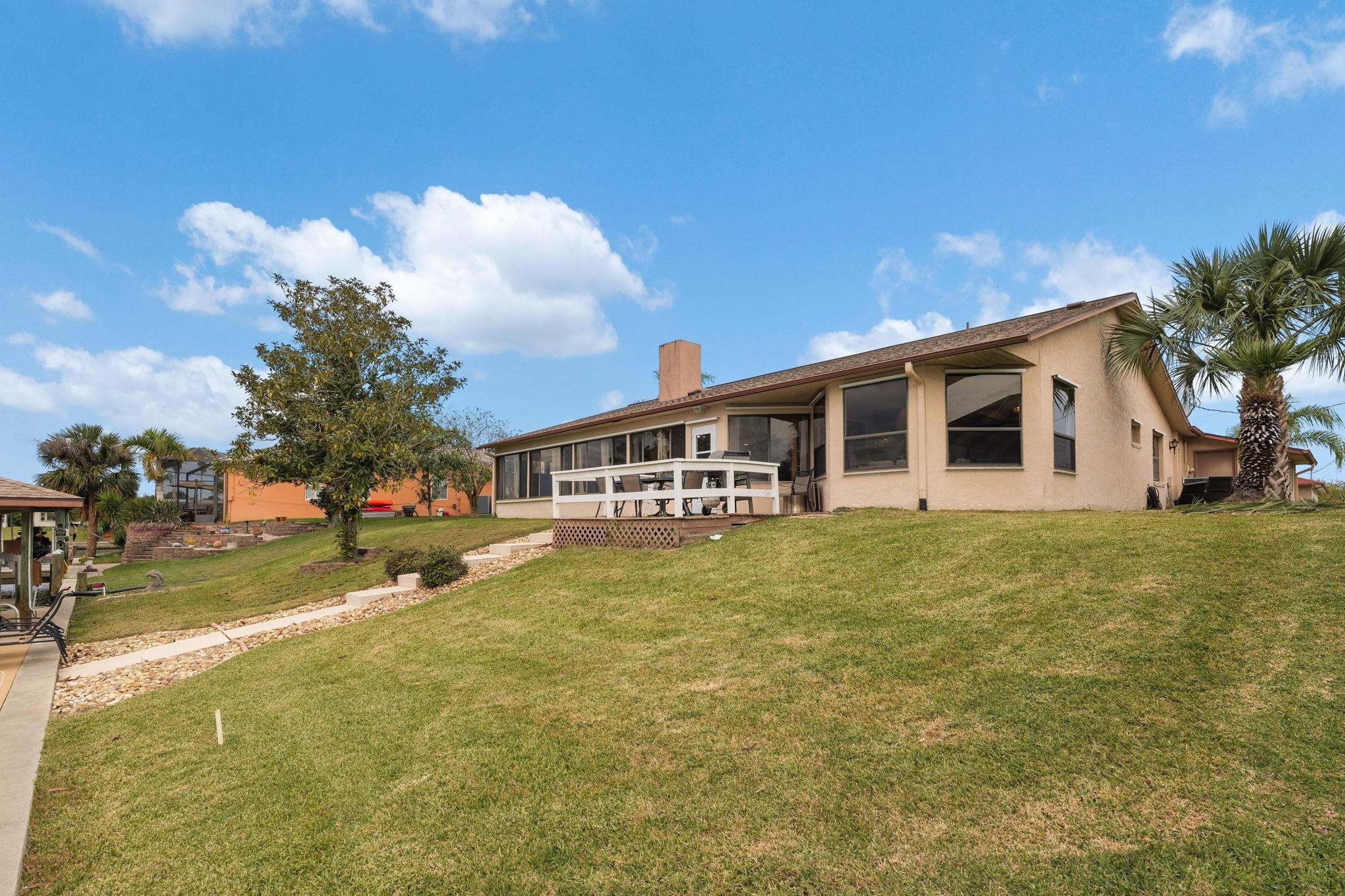 Image 34 of 39 For 25 Cottagegate Court