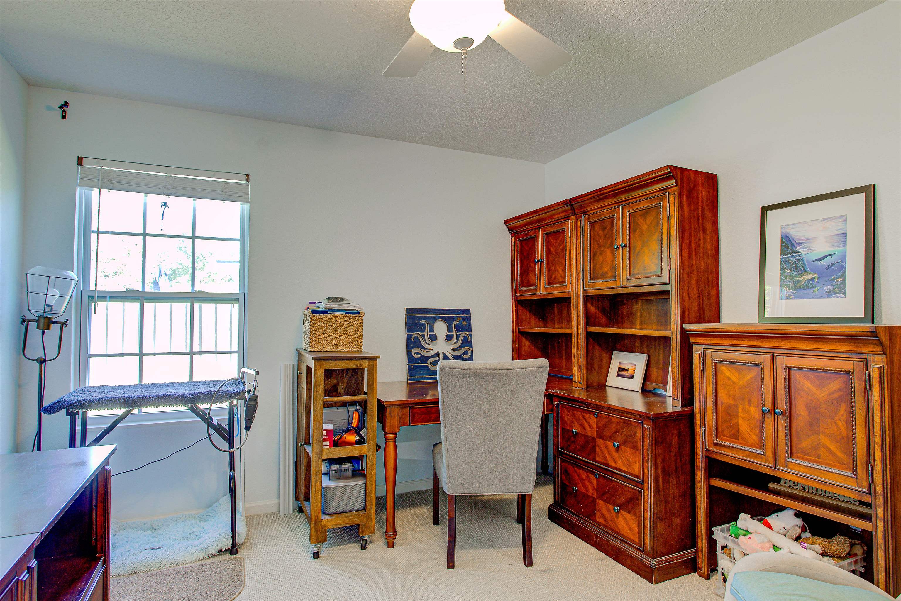 Image 37 of 80 For 292 Twin Maple Rd N