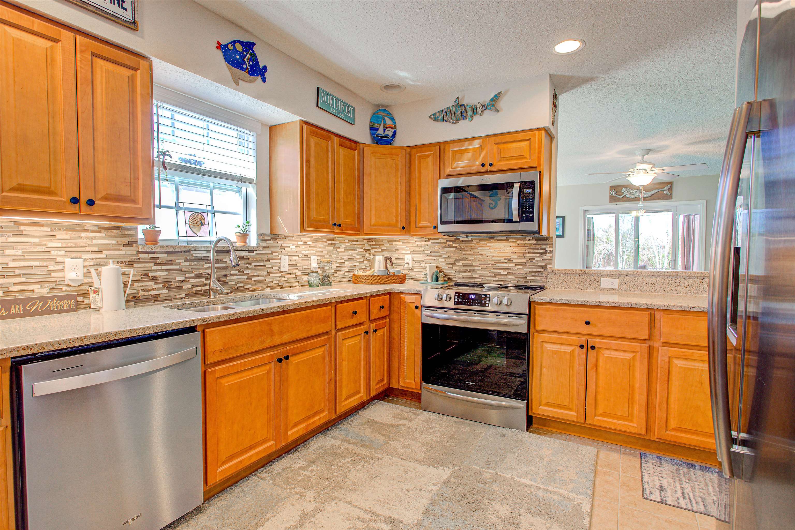 Image 45 of 80 For 292 Twin Maple Rd N