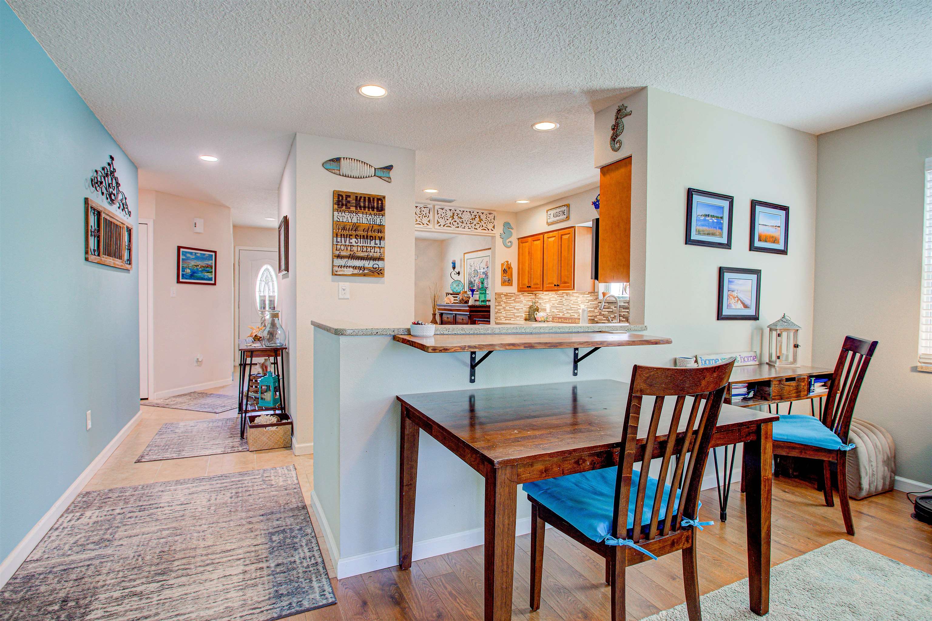 Image 47 of 80 For 292 Twin Maple Rd N