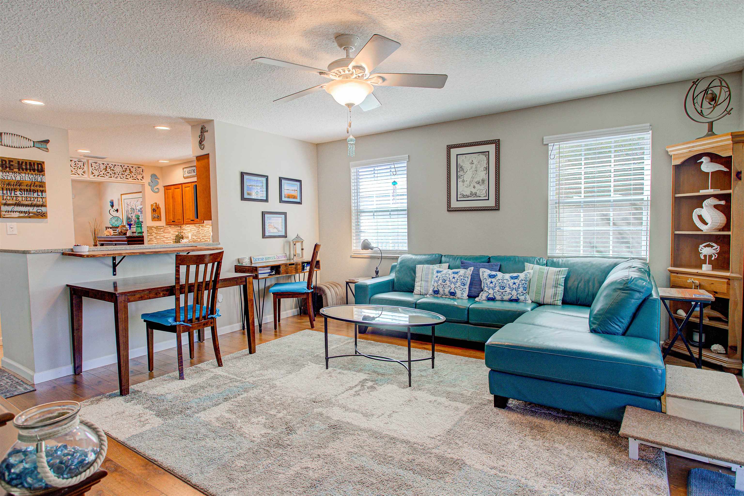 Image 50 of 80 For 292 Twin Maple Rd N