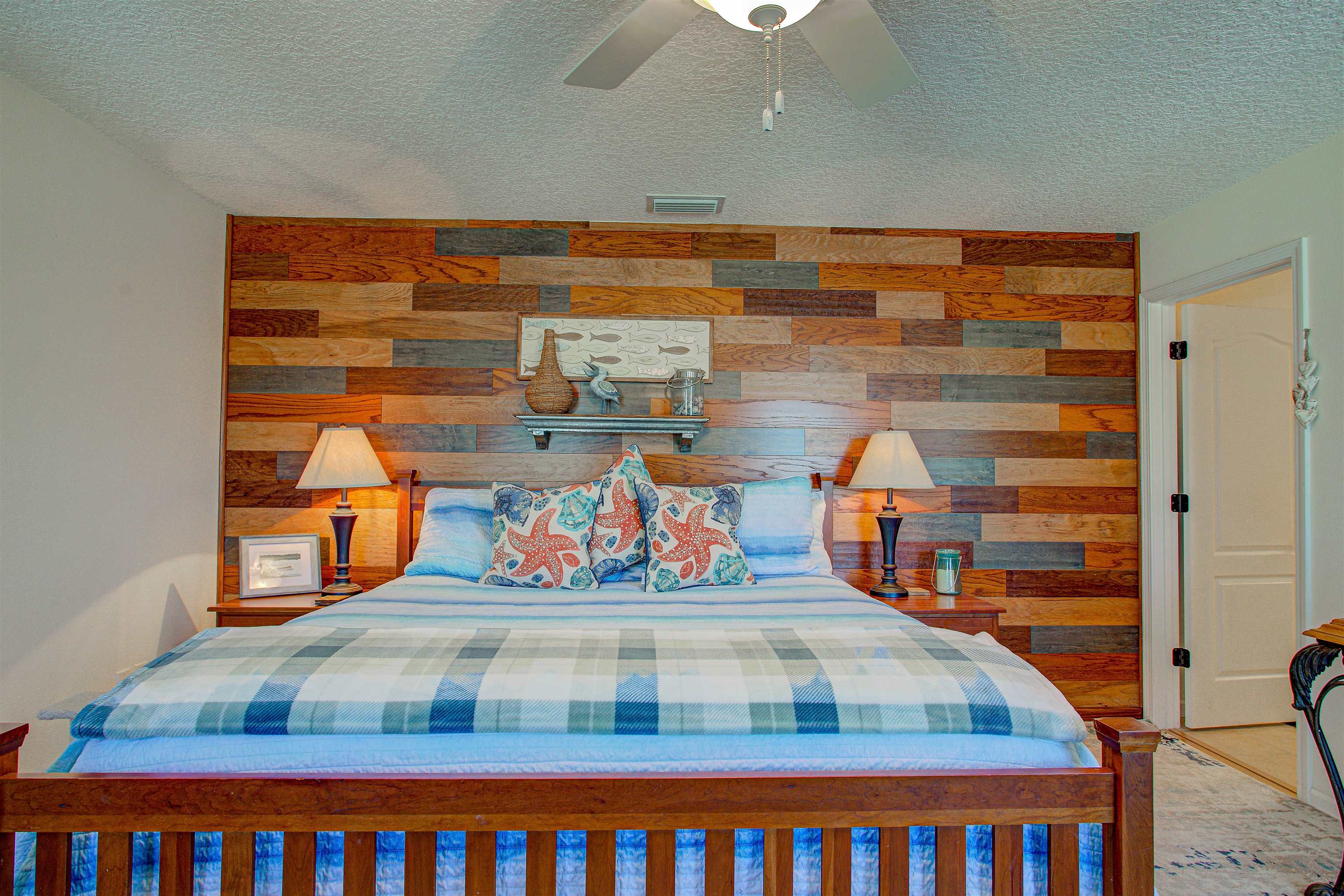 Image 53 of 80 For 292 Twin Maple Rd N