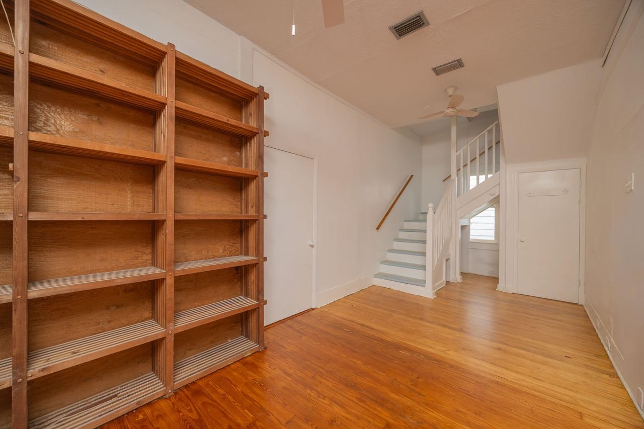 Image 19 of 63 For 11 Pine St  