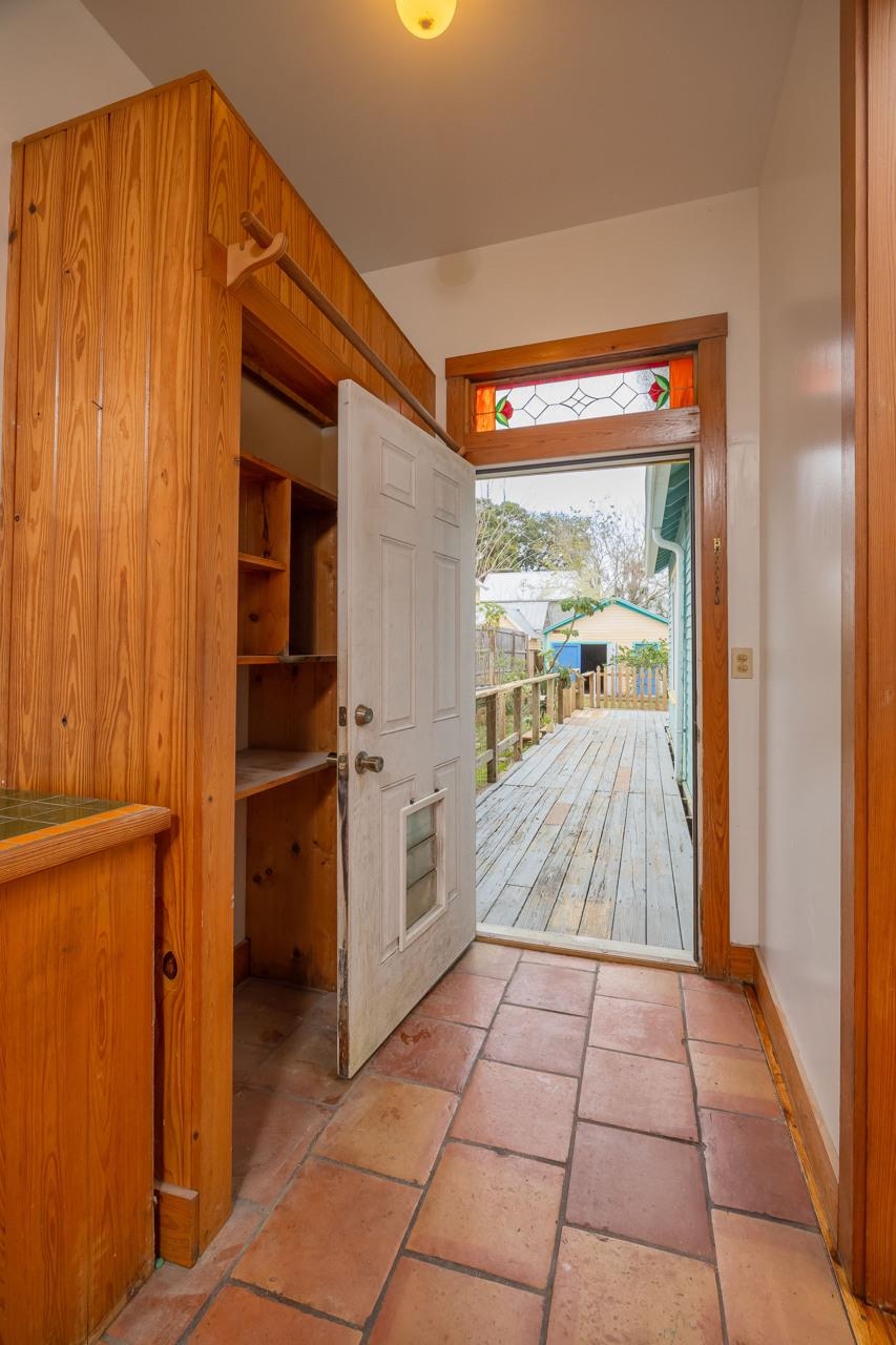 Image 28 of 63 For 11 Pine St  