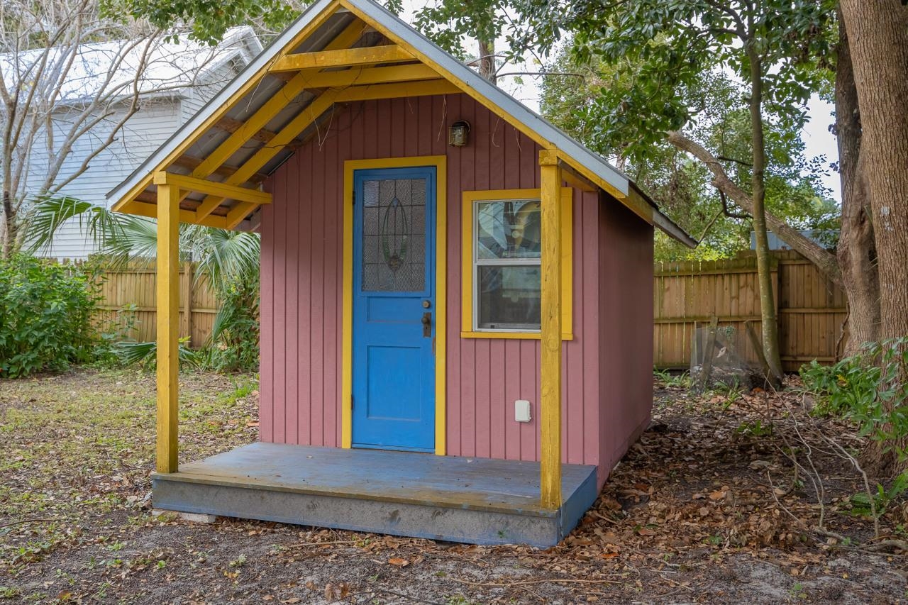 Image 35 of 63 For 11 Pine St  