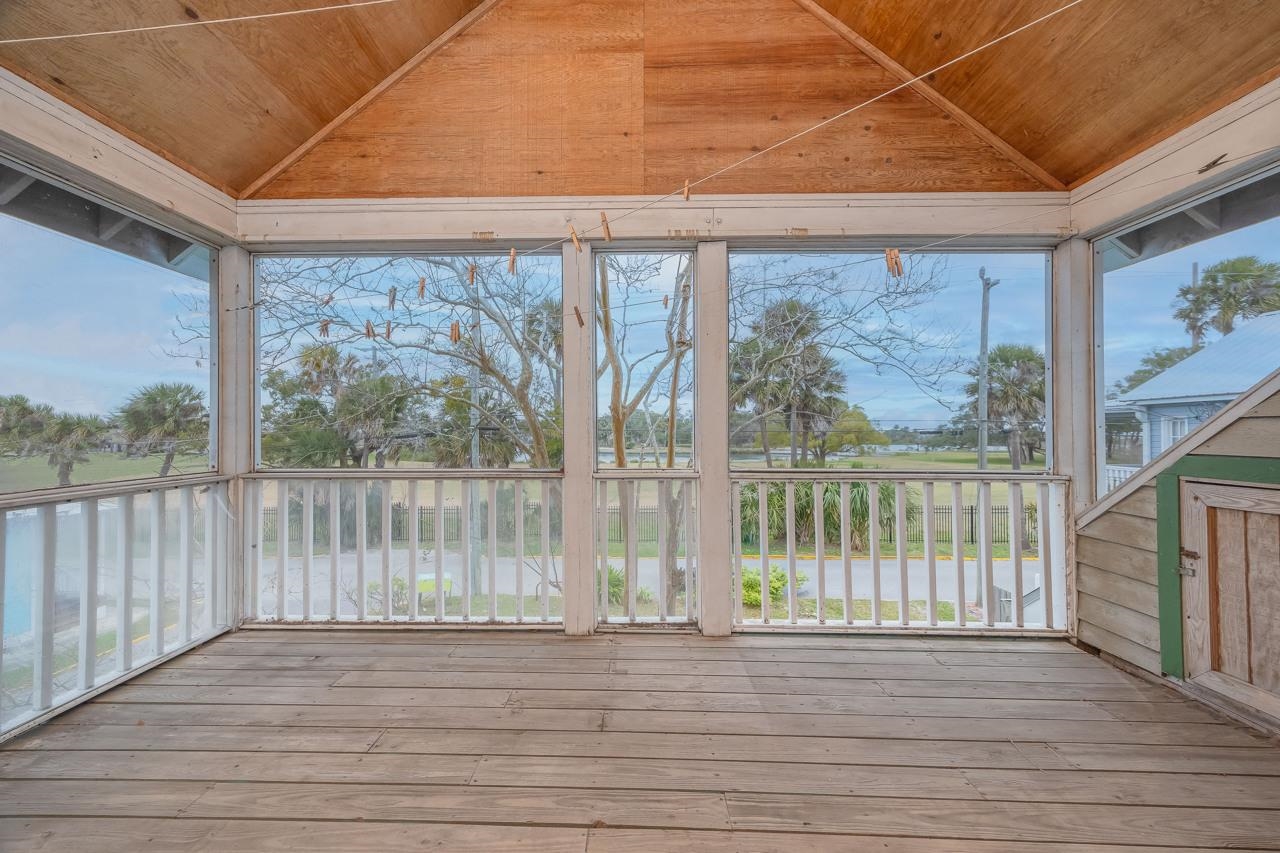 Image 58 of 63 For 11 Pine St  