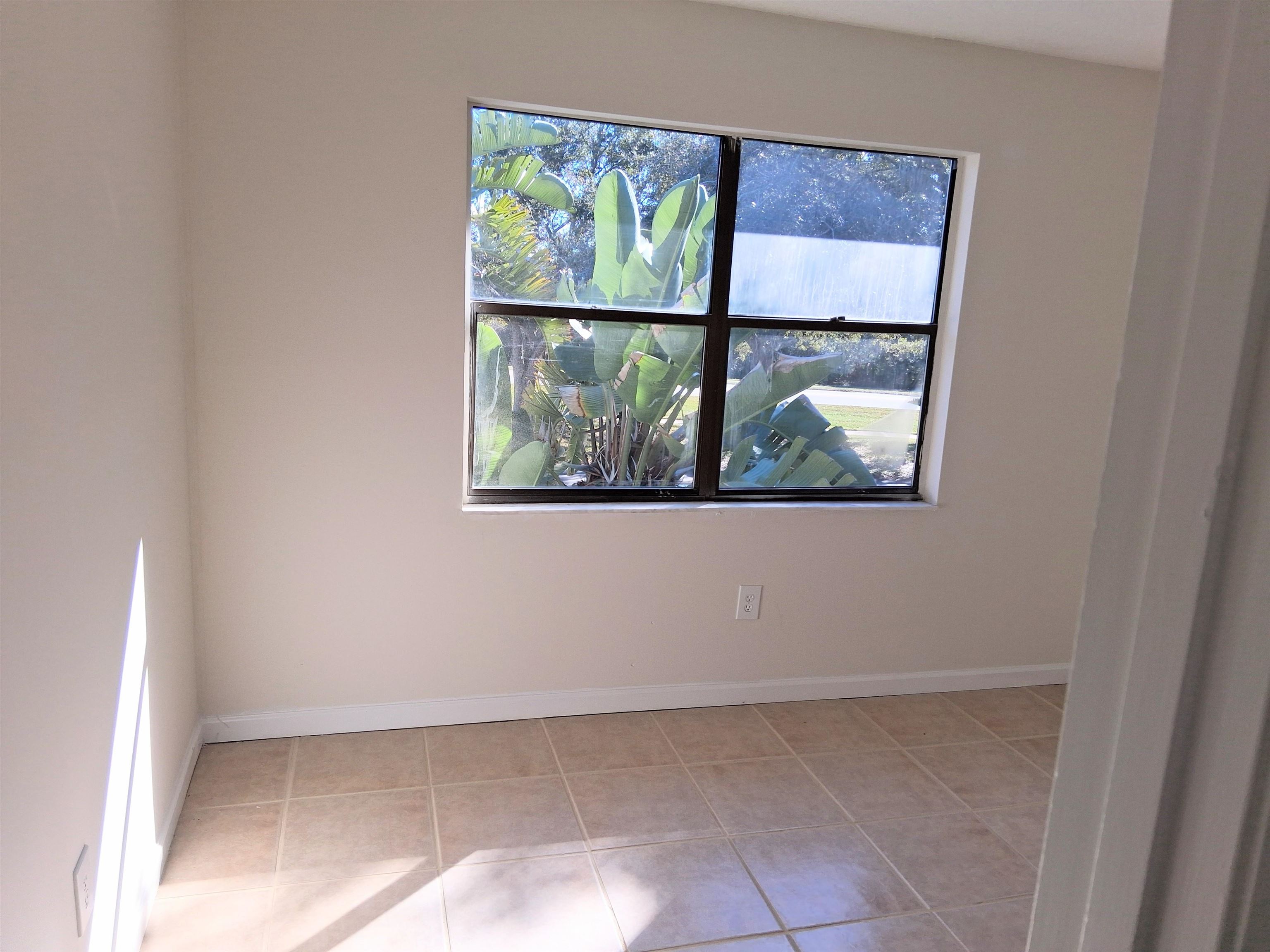 Image 10 of 10 For 700 Pope Rd W G50