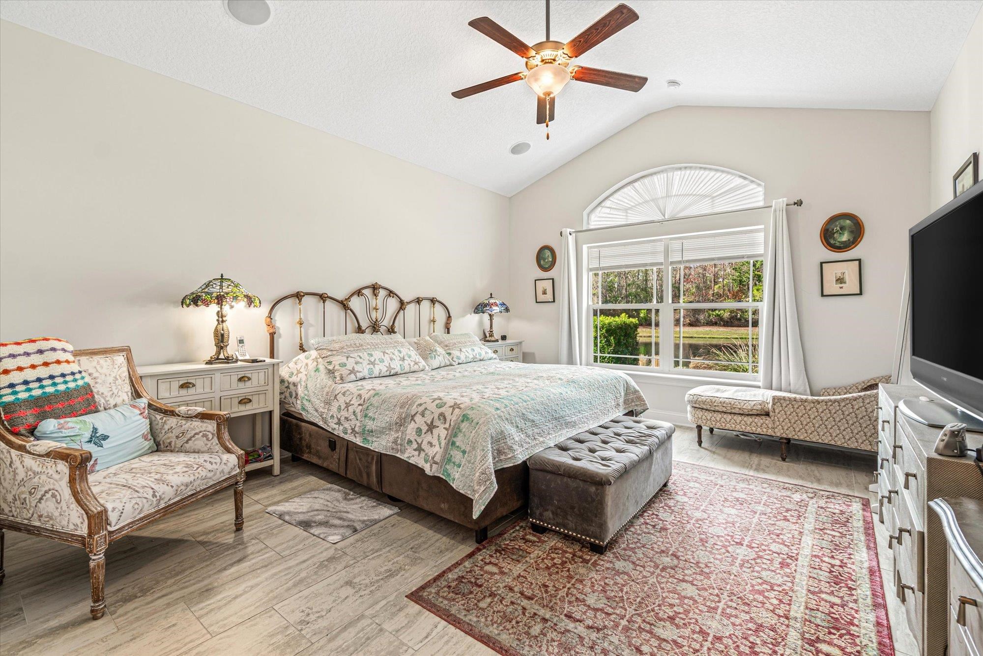 Image 22 of 52 For 37 Amacano Ln