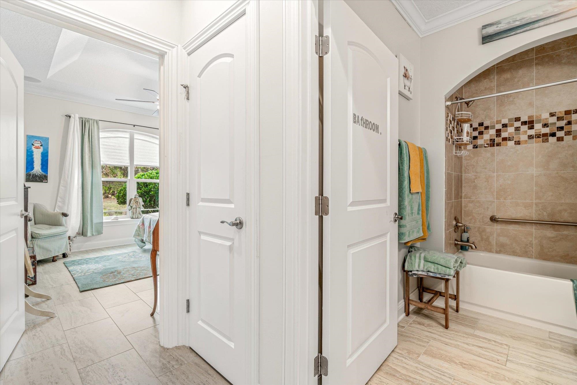 Image 31 of 52 For 37 Amacano Ln