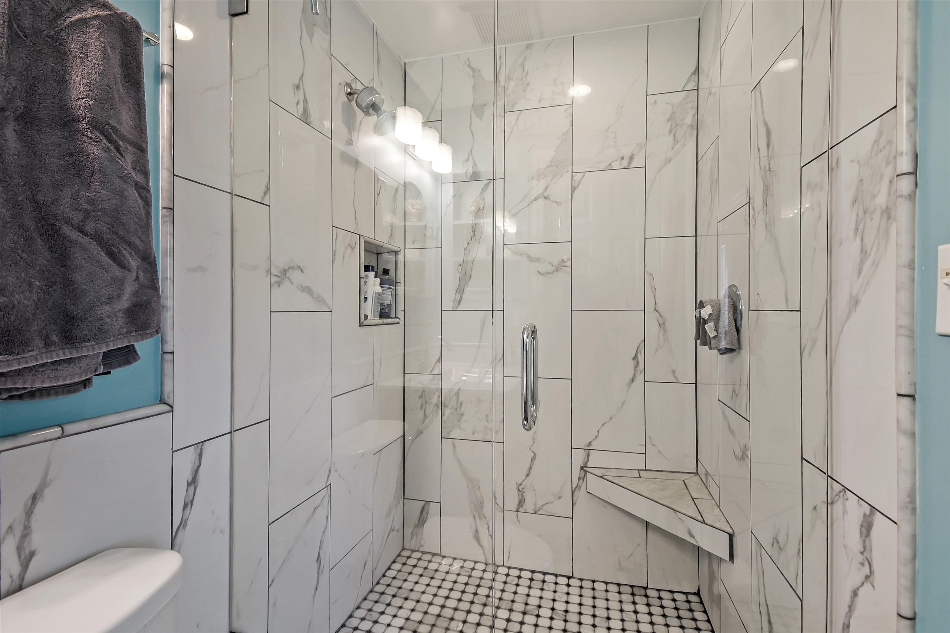 Image 23 of 34 For 4955 Medoras Ave