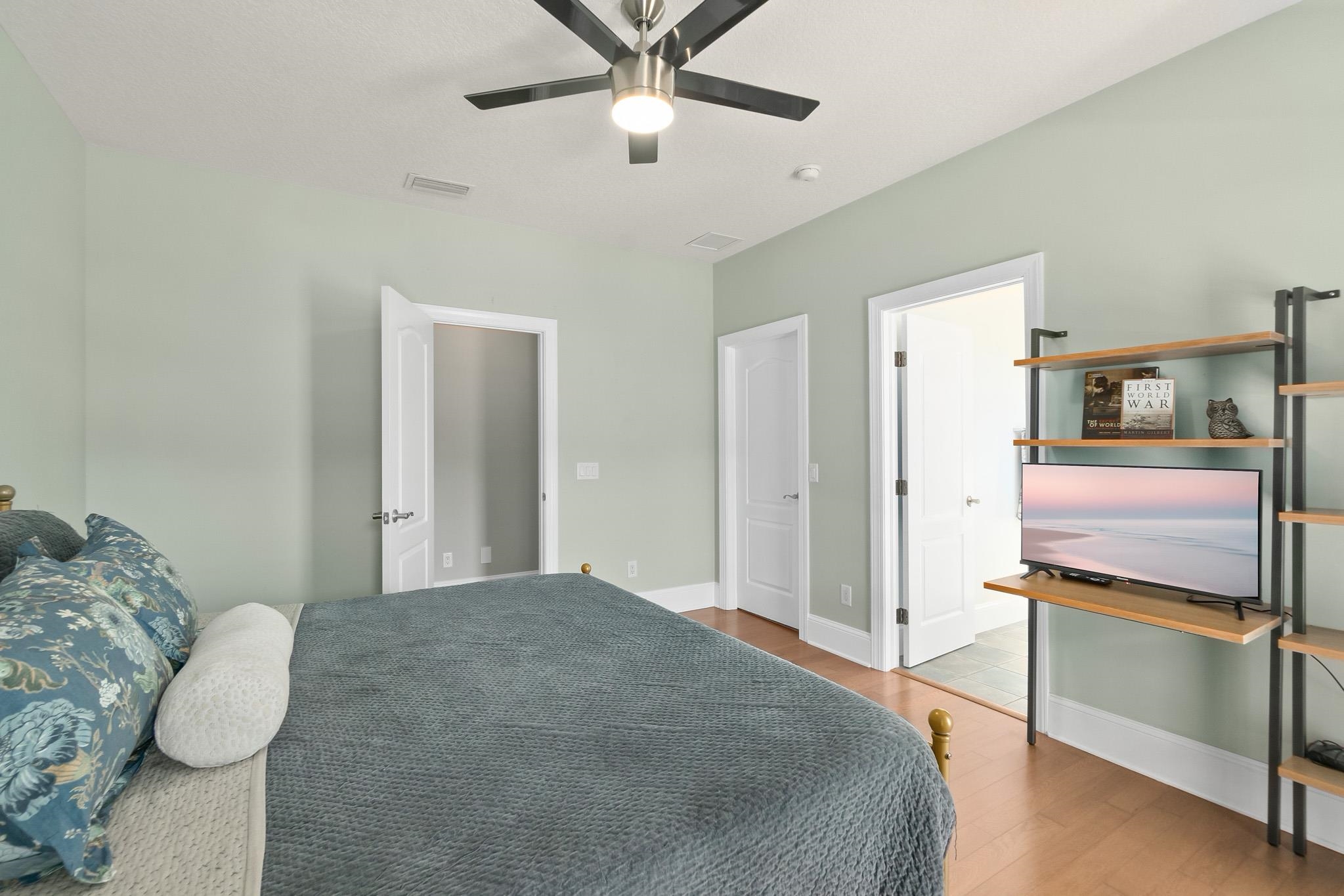 Image 37 of 69 For 1000 Sea Forest Ln