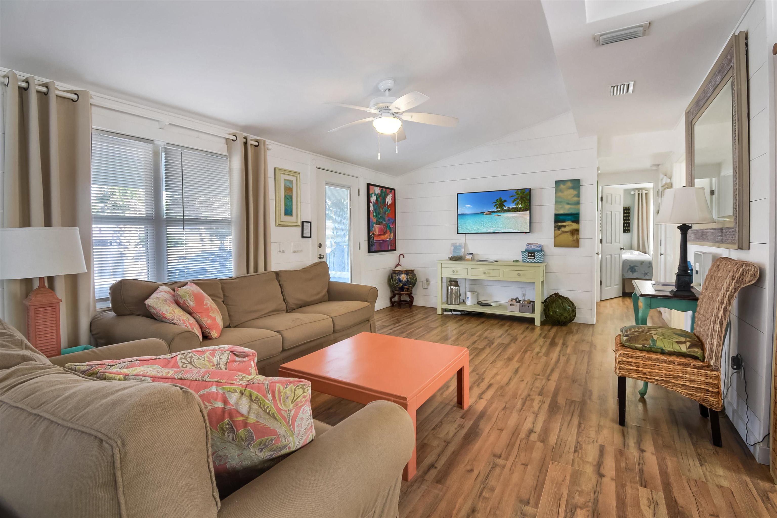 Image 12 of 26 For 4969 Medoras Ave