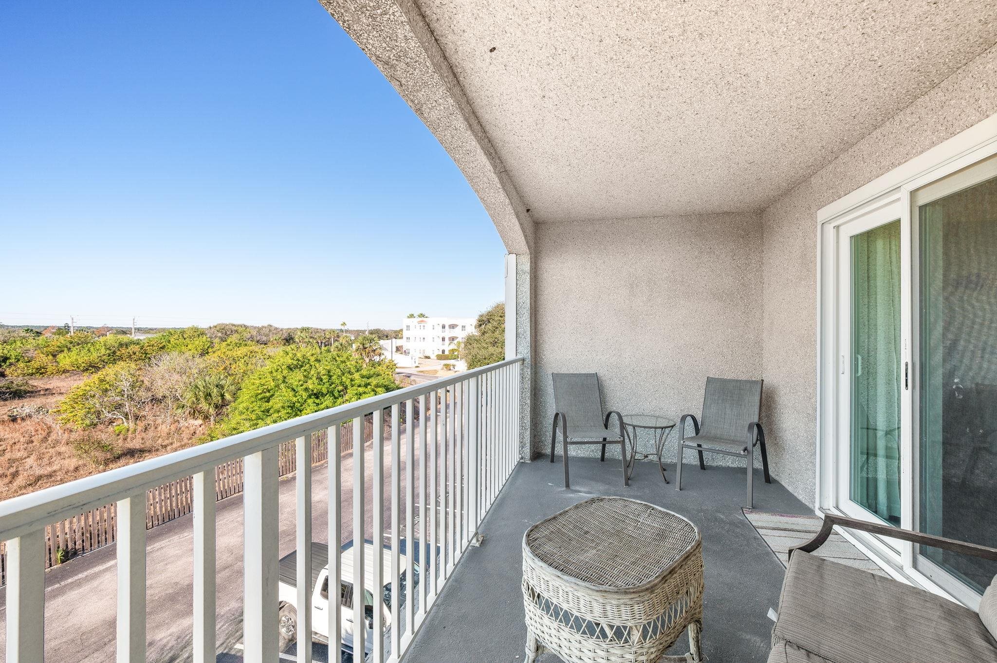 Image 10 of 37 For 120 Ocean Hibiscus Dr  301