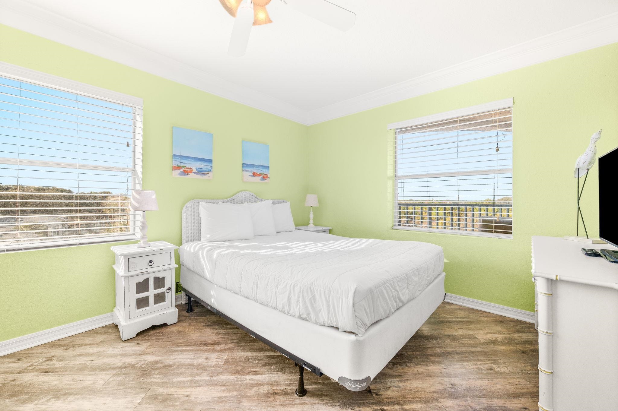 Image 11 of 37 For 120 Ocean Hibiscus Dr  301