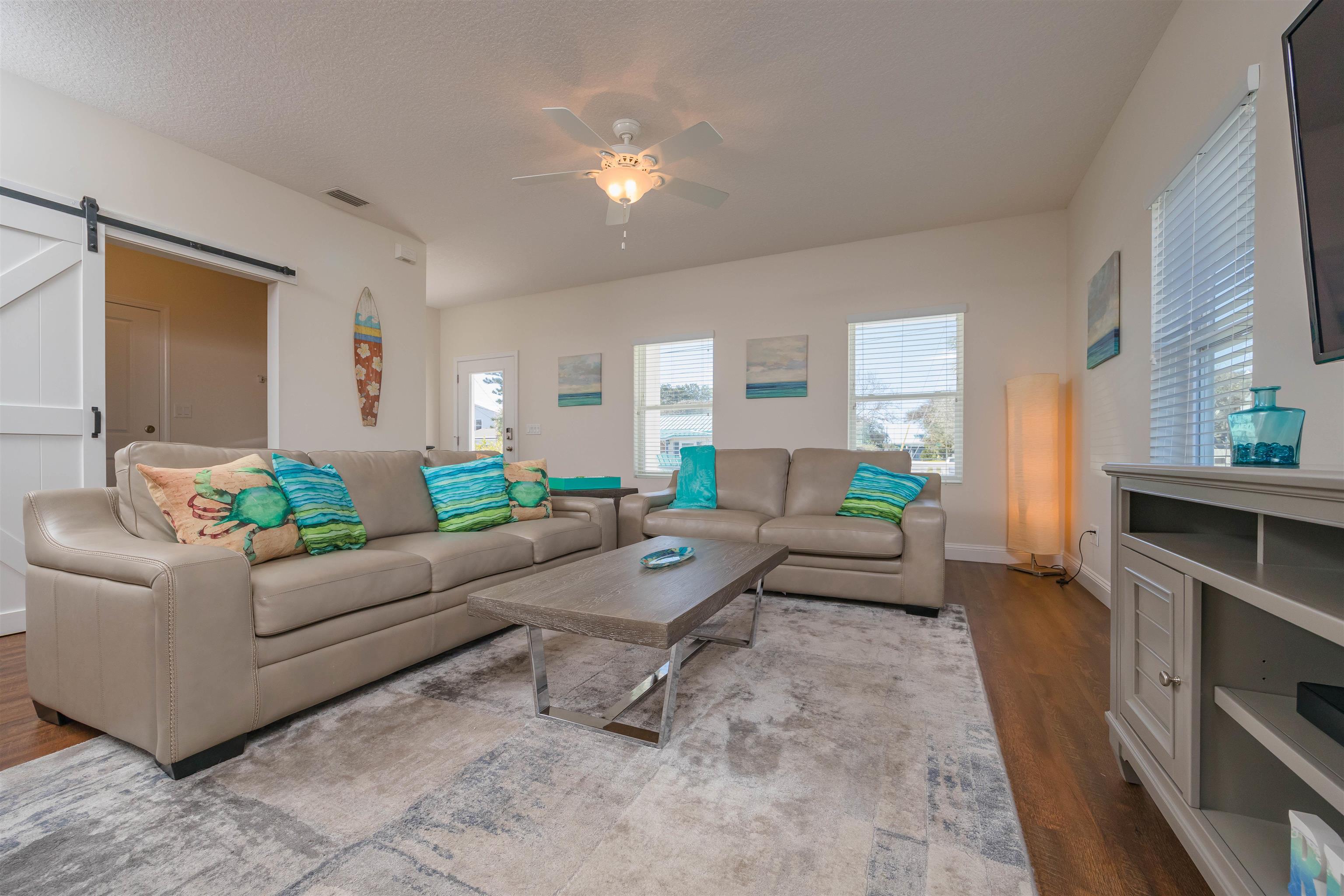 Image 10 of 47 For 6832 Middleton Ave